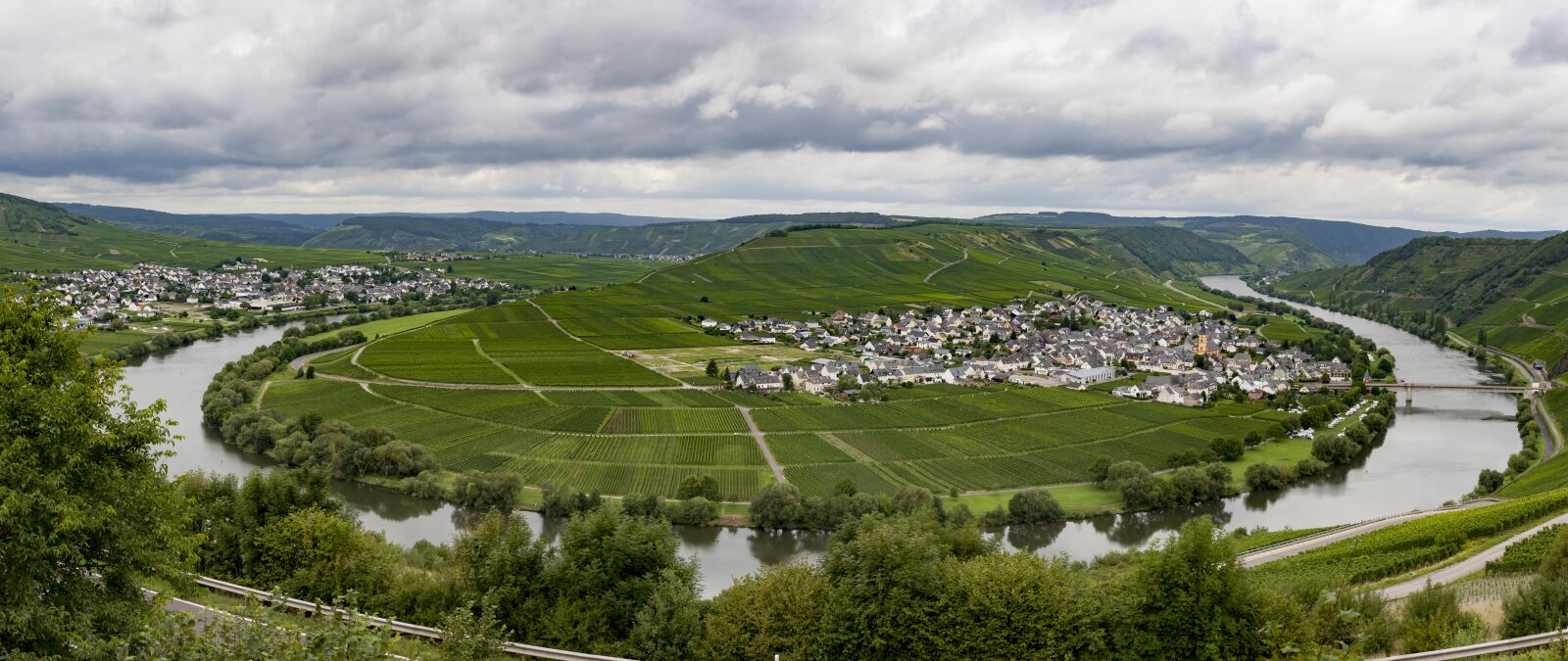 Canon EOS 5D + Canon EF 28-135mm F3.5-5.6 IS USM sample photo. Mosel, bend, leiwen photography