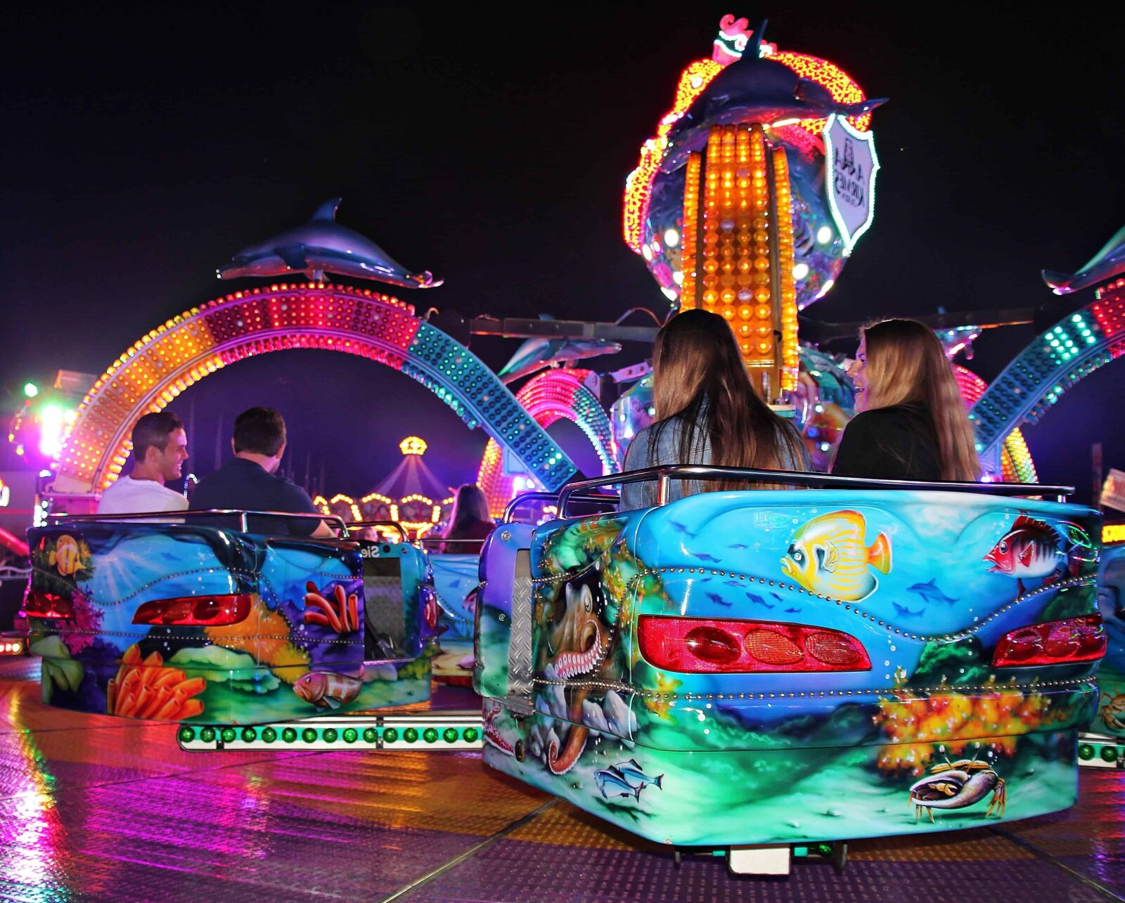 Canon EOS 550D (EOS Rebel T2i / EOS Kiss X4) sample photo. Amusement park, exhilaration, circus photography
