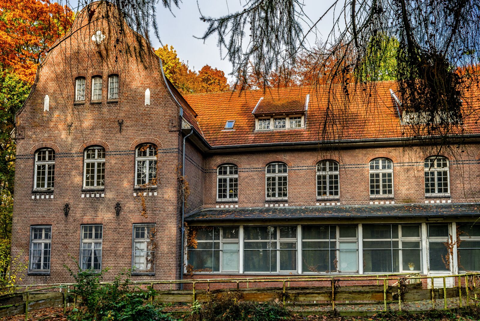 Nikon D3300 sample photo. Lost places, clinic, abandoned photography