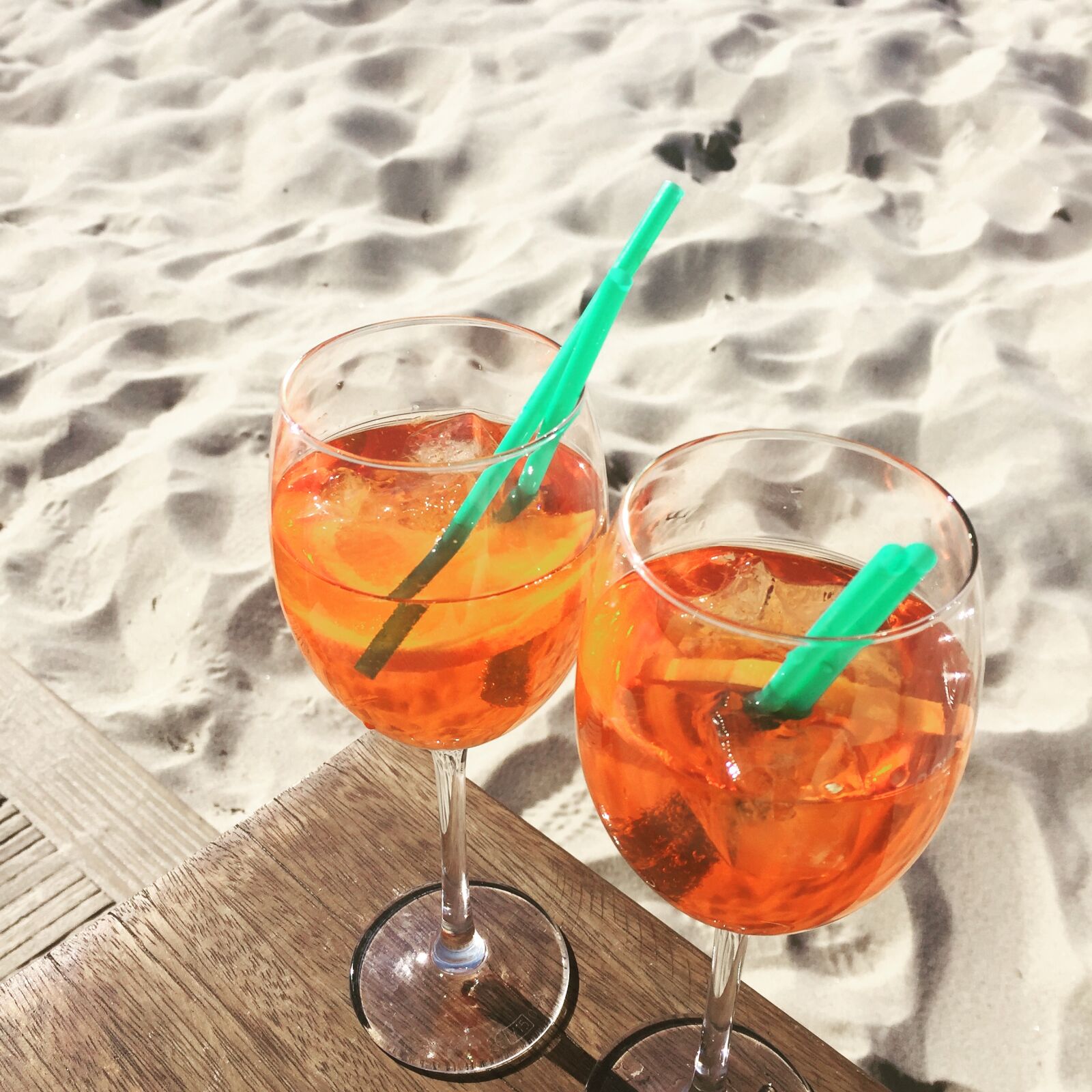 iPhone 6 back camera 4.15mm f/2.2 sample photo. Aperol, spritz, beach, drinks photography