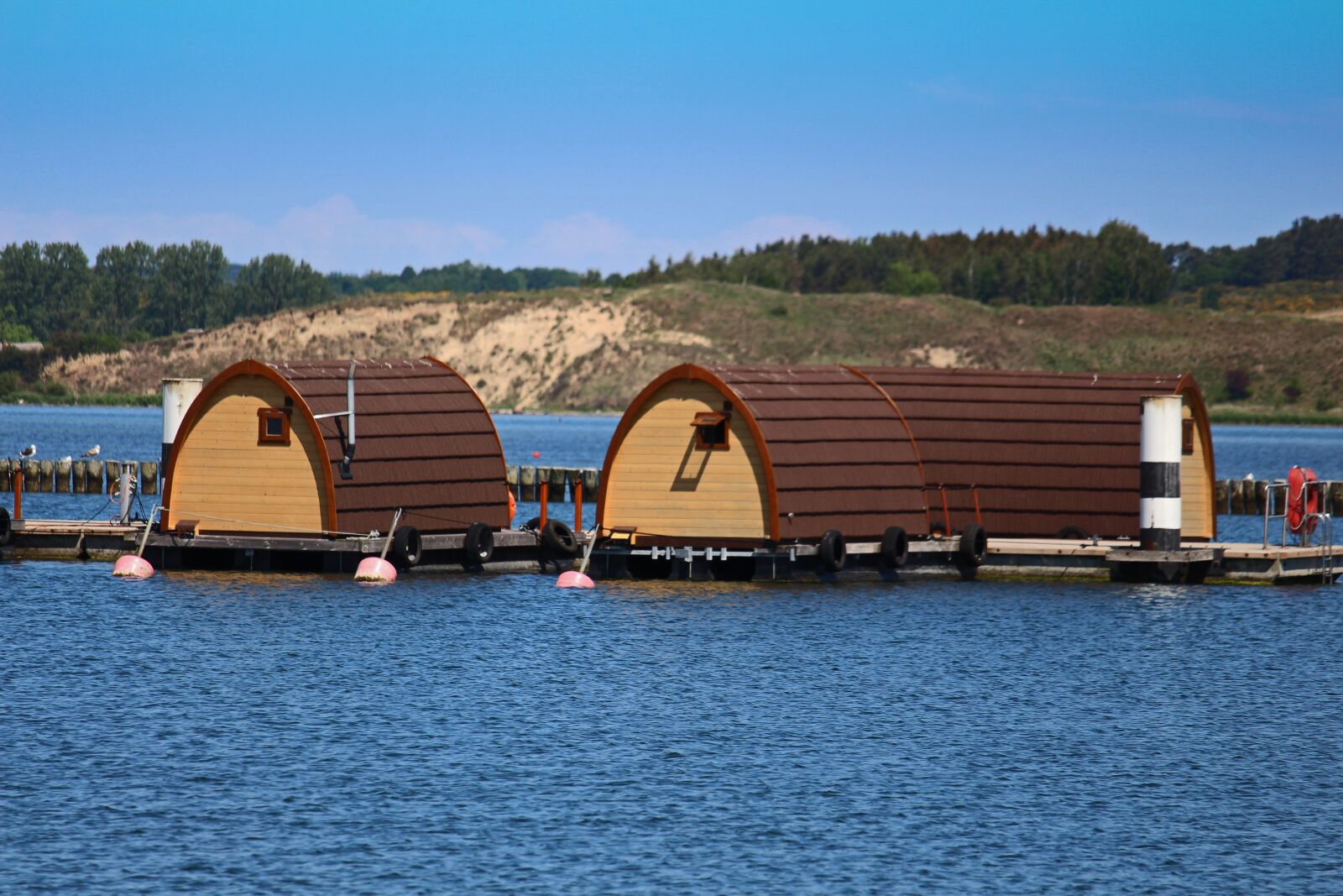 Canon EOS 700D (EOS Rebel T5i / EOS Kiss X7i) sample photo. Houseboat, raft, gager photography