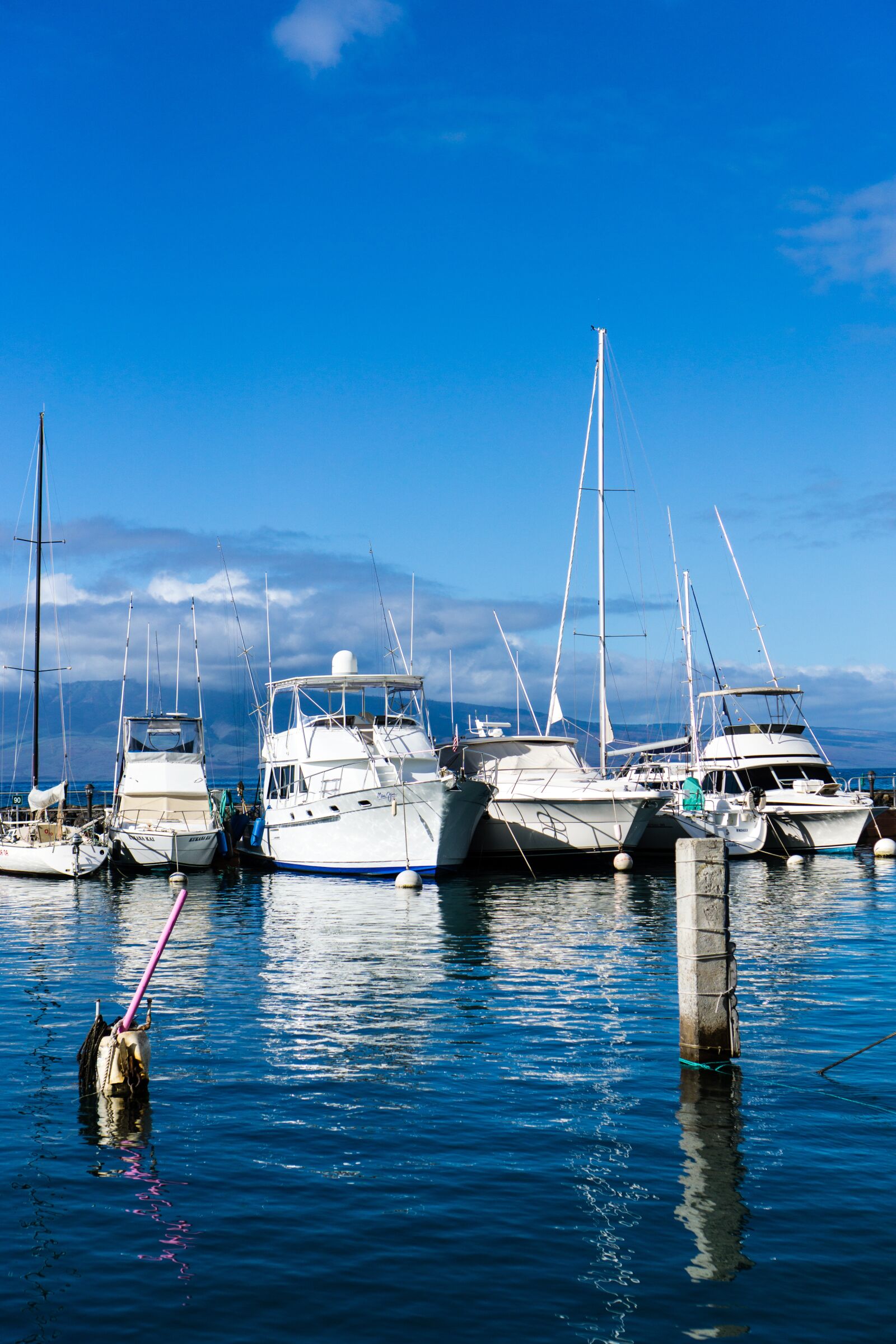 Sony a6000 + Sony E 35mm F1.8 OSS sample photo. Boats, harbor, dock photography