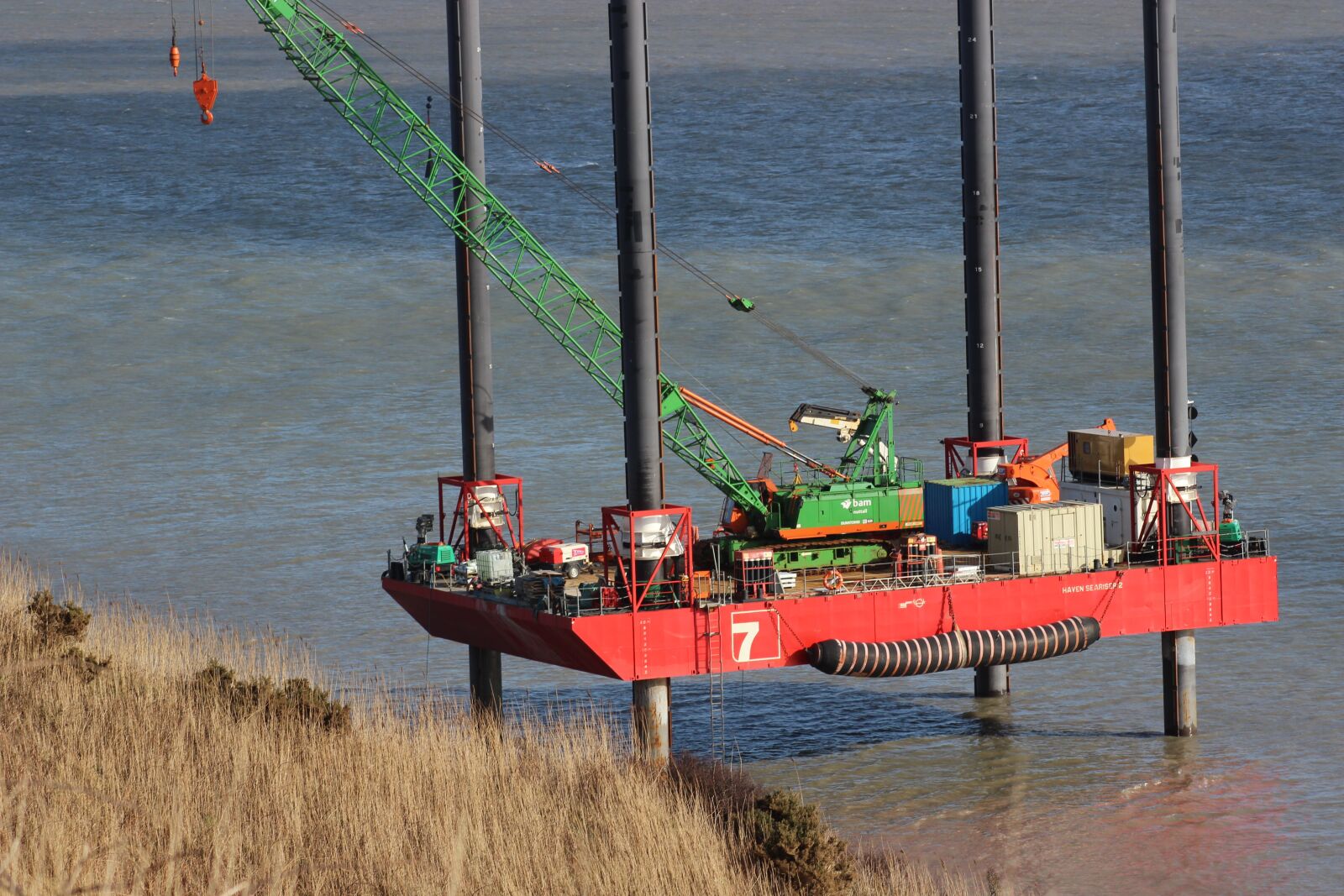 Canon EF 75-300mm f/4-5.6 USM sample photo. Crane, platform, sea photography