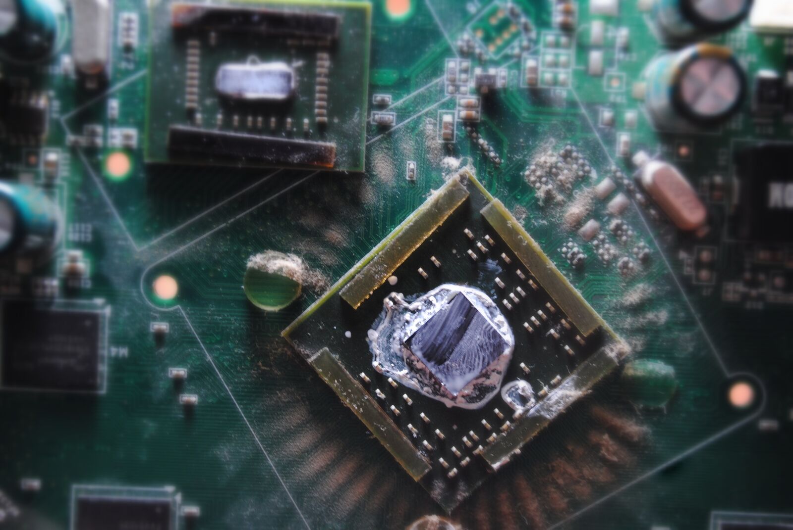 Nikon D3000 sample photo. Fee, capacitors, resistors photography