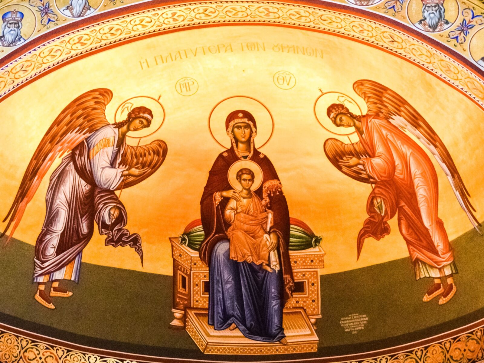 Nikon D3300 sample photo. Virgin mary, queen of photography