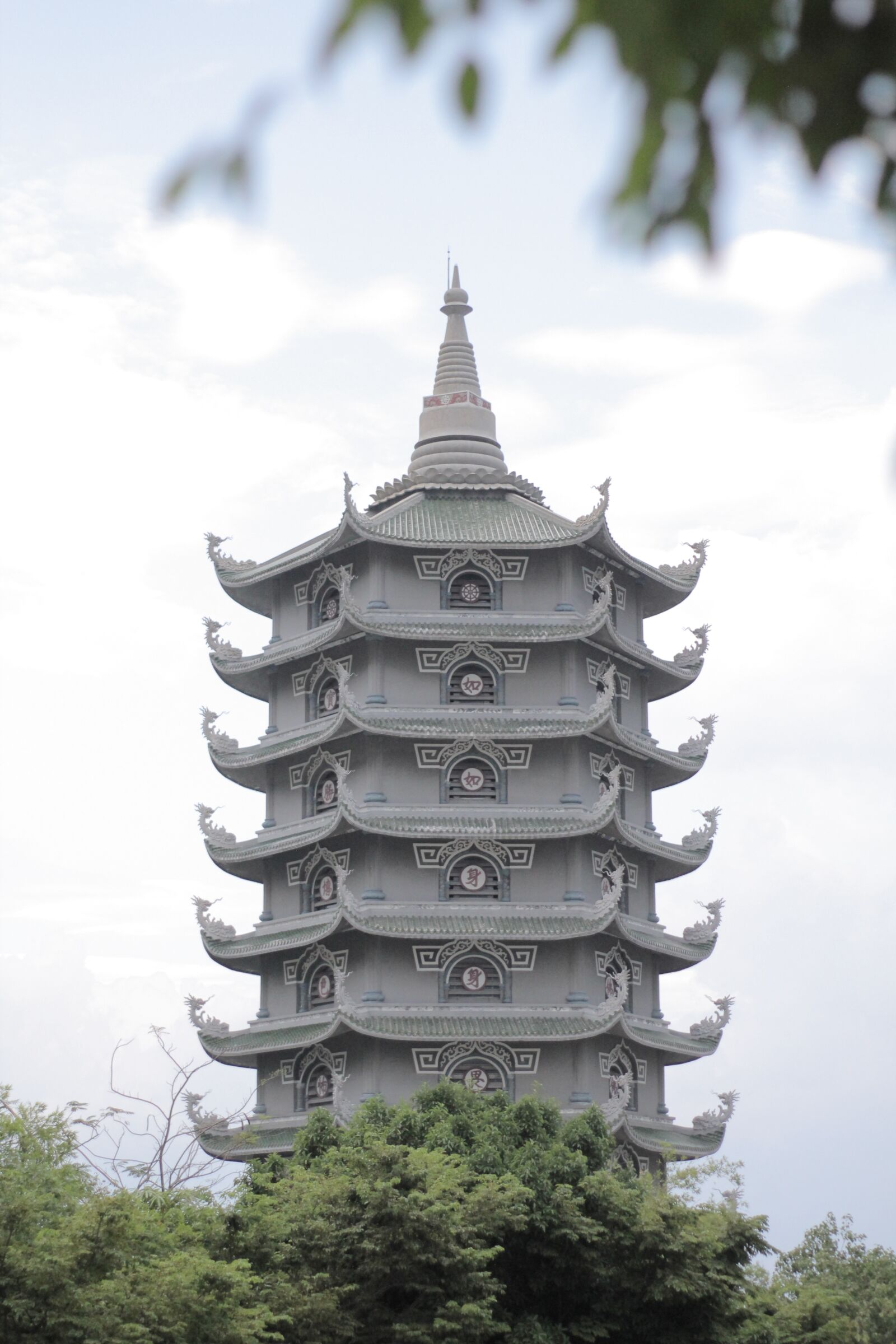 YN50mm f/1.8 II sample photo. Pagoda, asia, nature photography