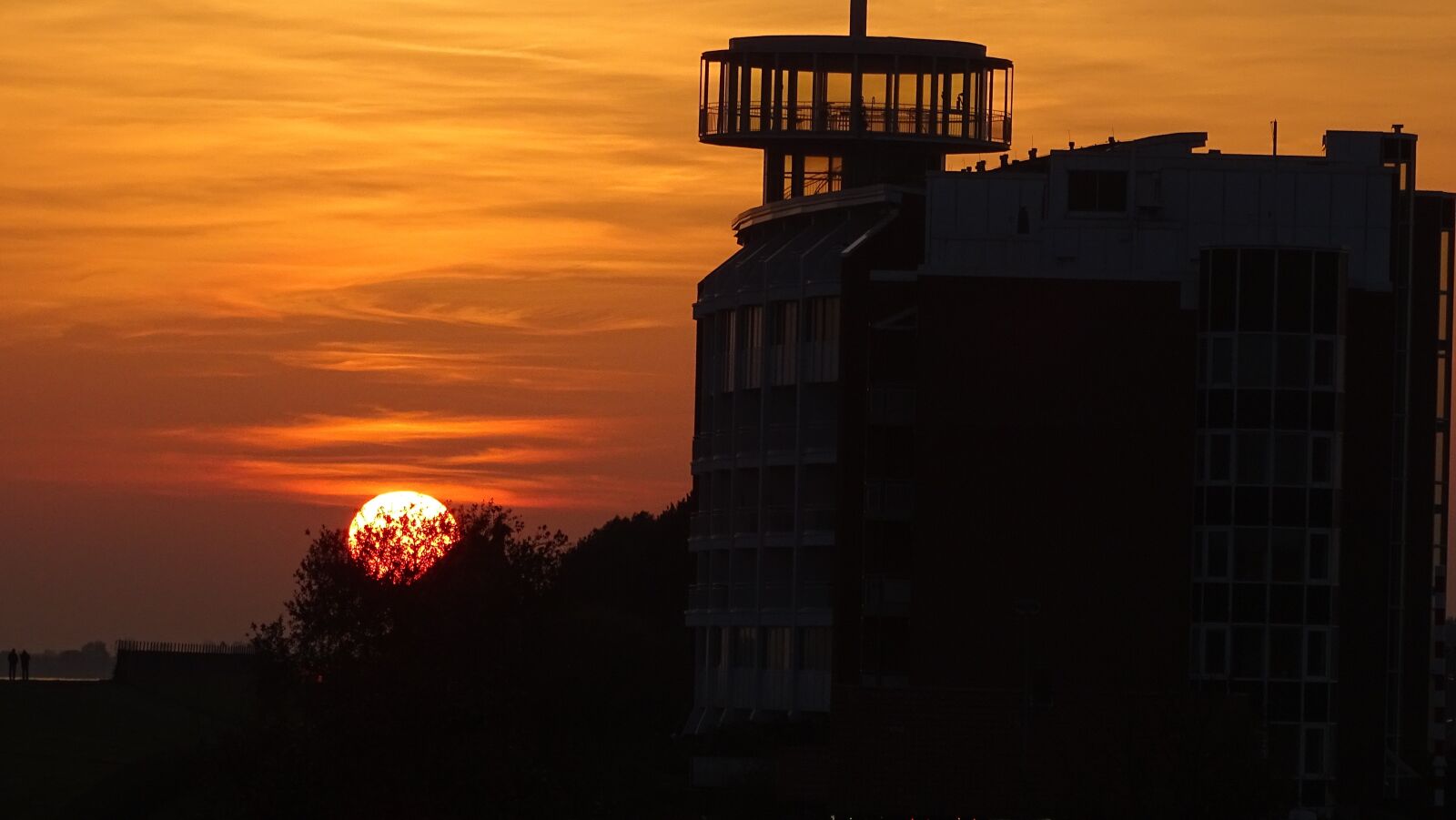 Sony Cyber-shot DSC-HX400V sample photo. Sunset, sea, wilhelmshaven photography