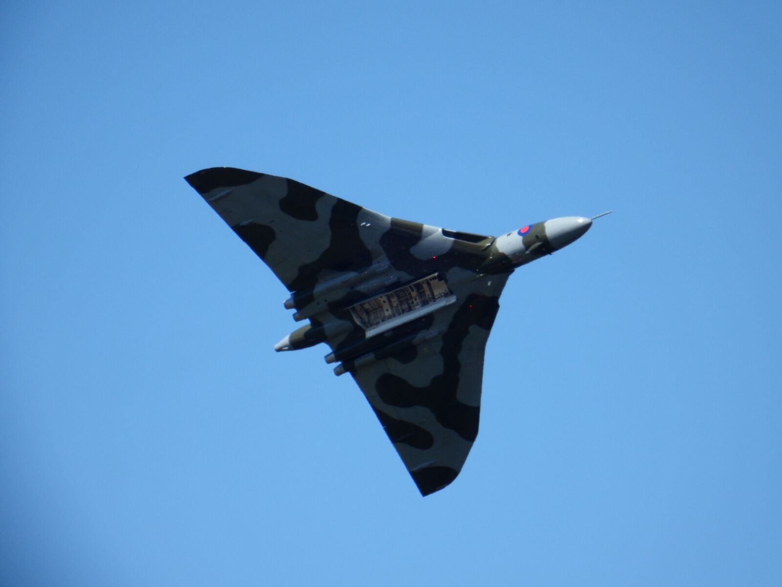 Fujifilm FinePix SL1000 sample photo. Xh558, vulcan, avro vulcan photography