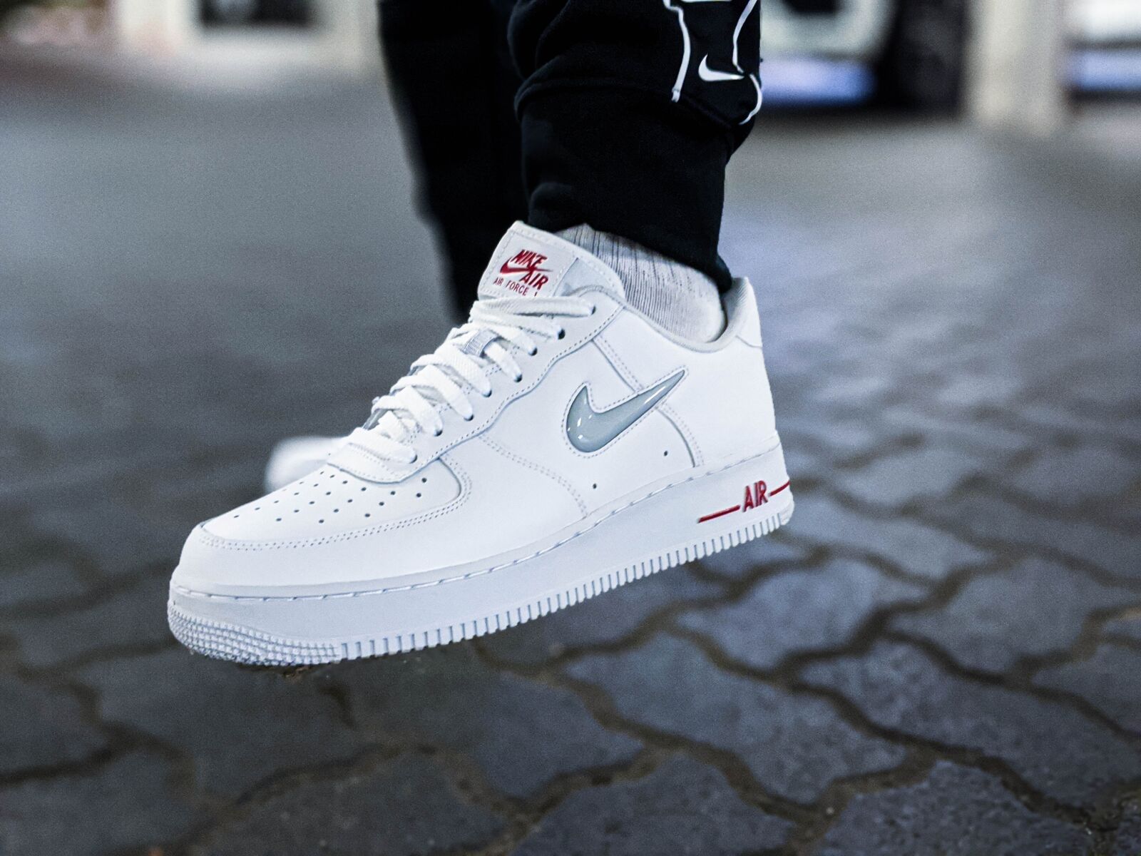 Google Pixel 3 sample photo. Nike, sports shoes, sneaker photography