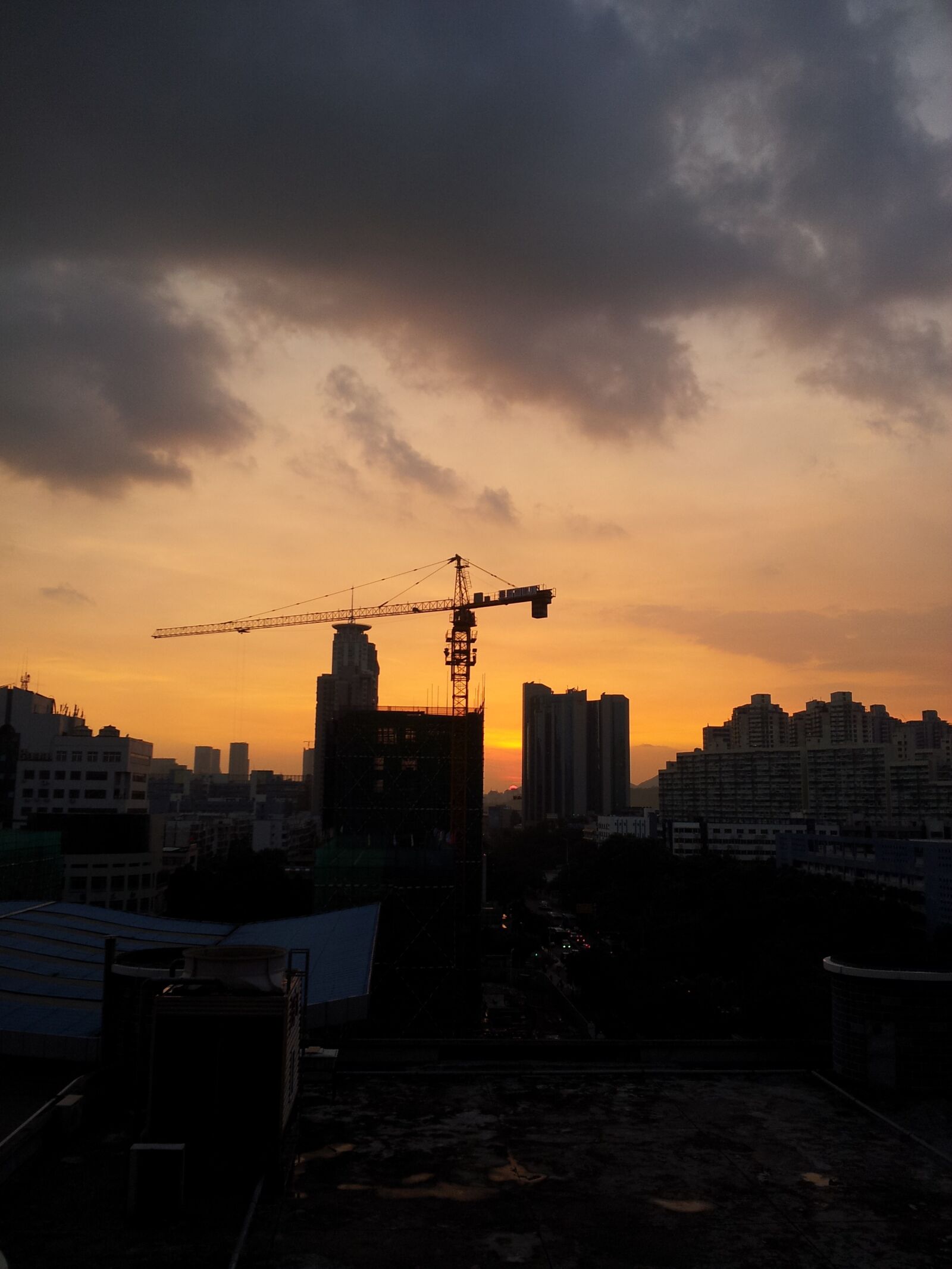 Samsung Galaxy Note sample photo. Sunset, sky, building photography