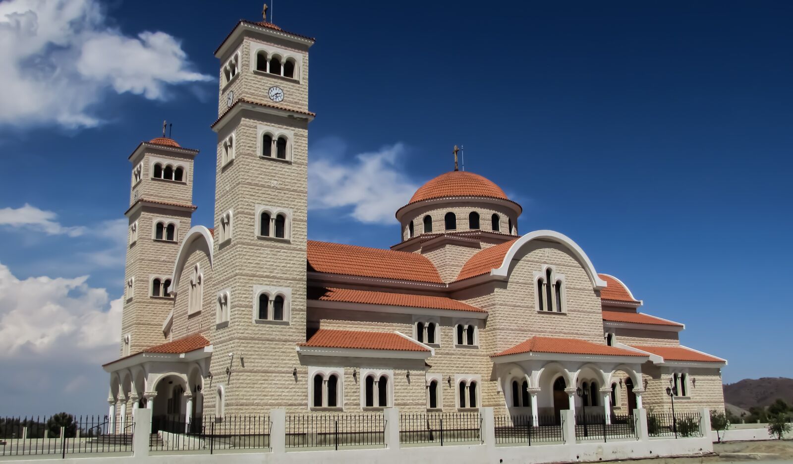 Canon PowerShot SX400 IS sample photo. Church, orthodox, religion photography