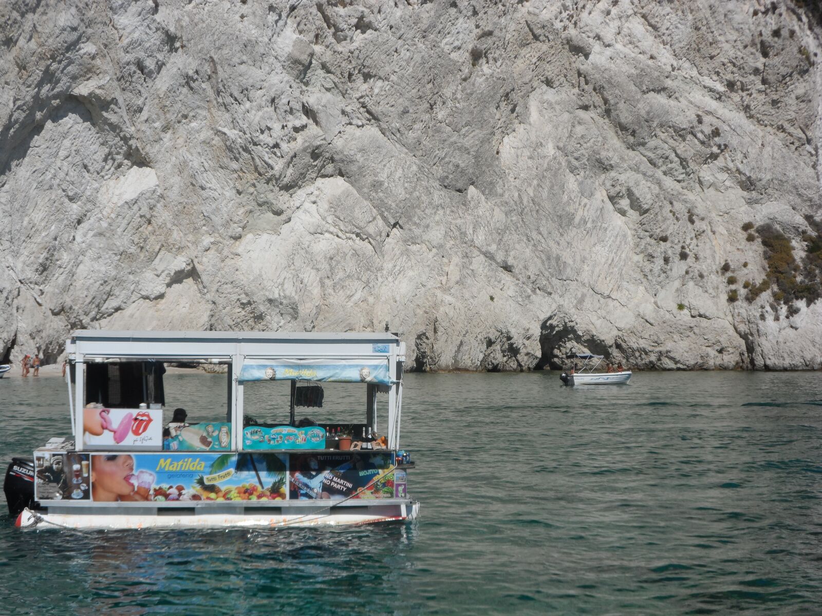 Samsung ST200 / ST200F / ST201 / ST201F / ST205F sample photo. Ice cream, great, greece photography