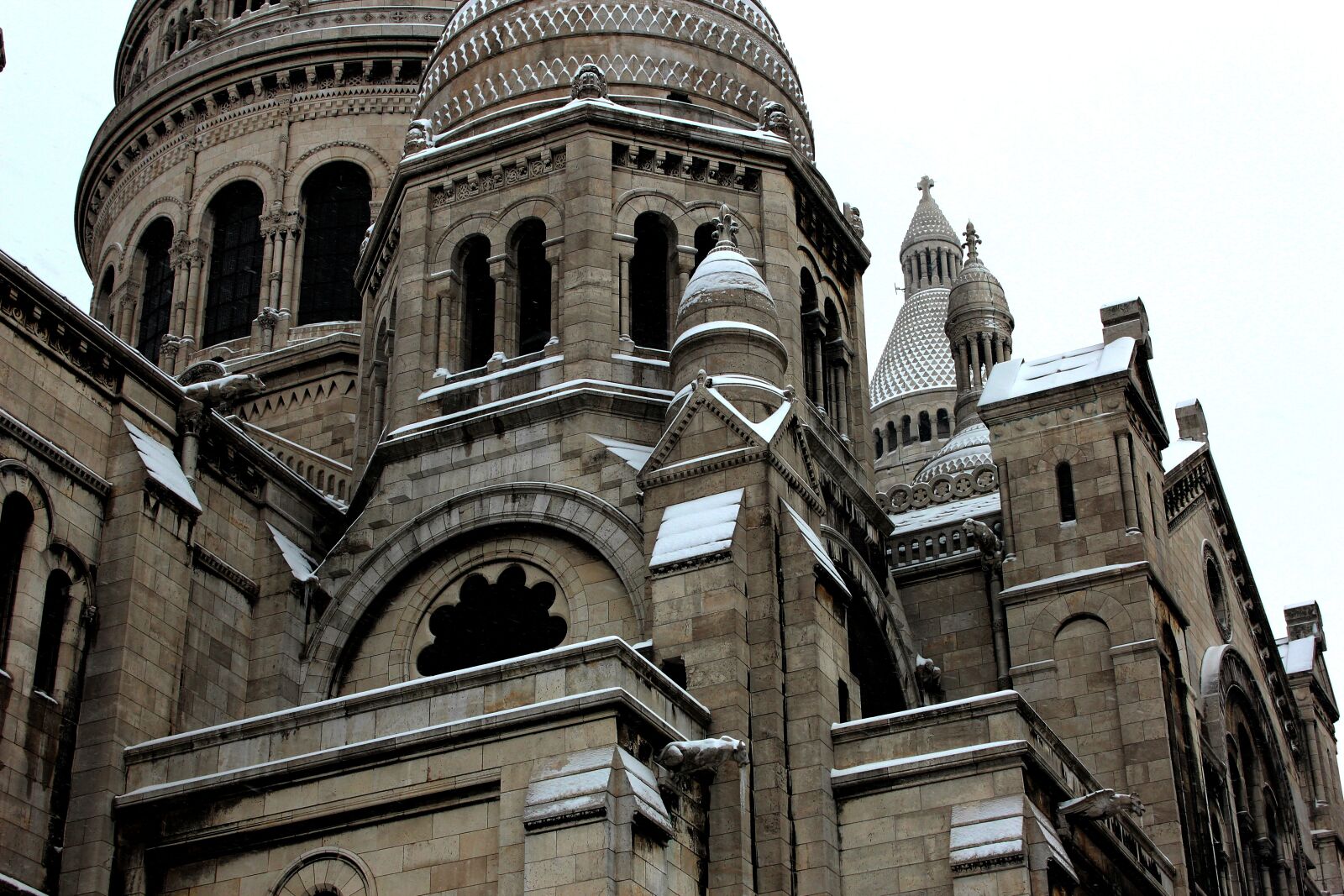 Canon EOS 600D (Rebel EOS T3i / EOS Kiss X5) sample photo. Paris, france, basilica photography