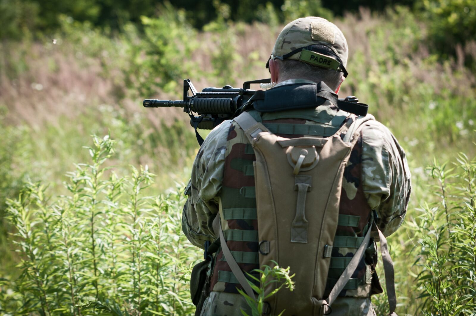 Nikon D300S sample photo. Soldier, the war, the photography