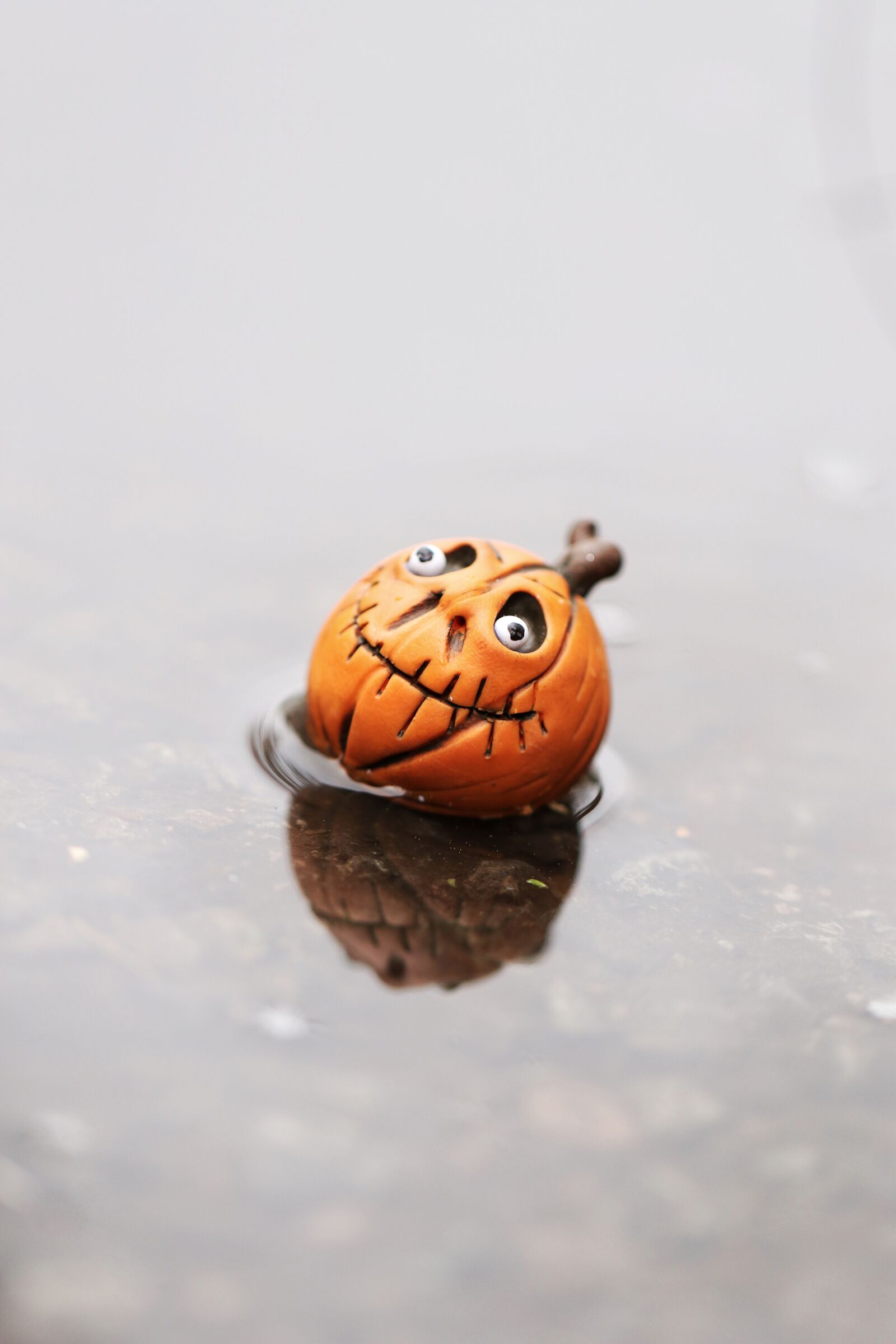 Canon EOS 7D Mark II sample photo. Figure, rain, nature photography