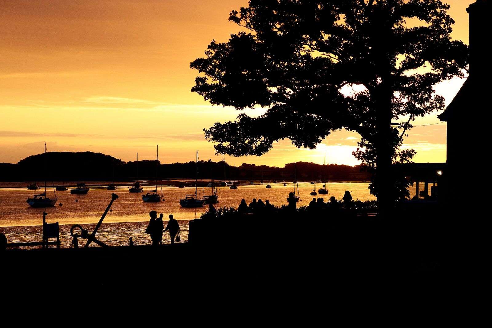 Canon EOS 100D (EOS Rebel SL1 / EOS Kiss X7) sample photo. Sunset, harbour, landscape photography