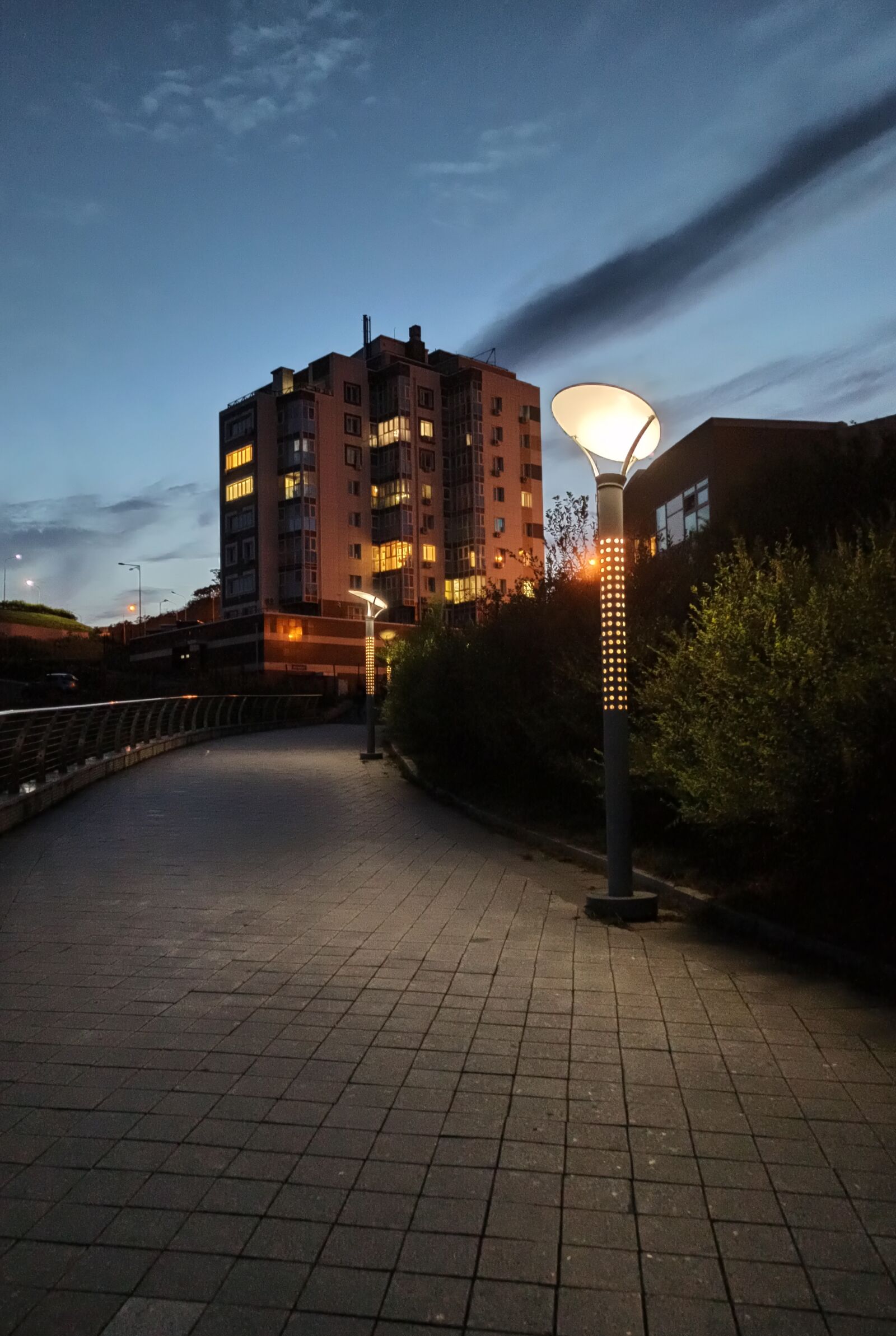 Xiaomi Redmi Note 8 Pro sample photo. City, street, house photography