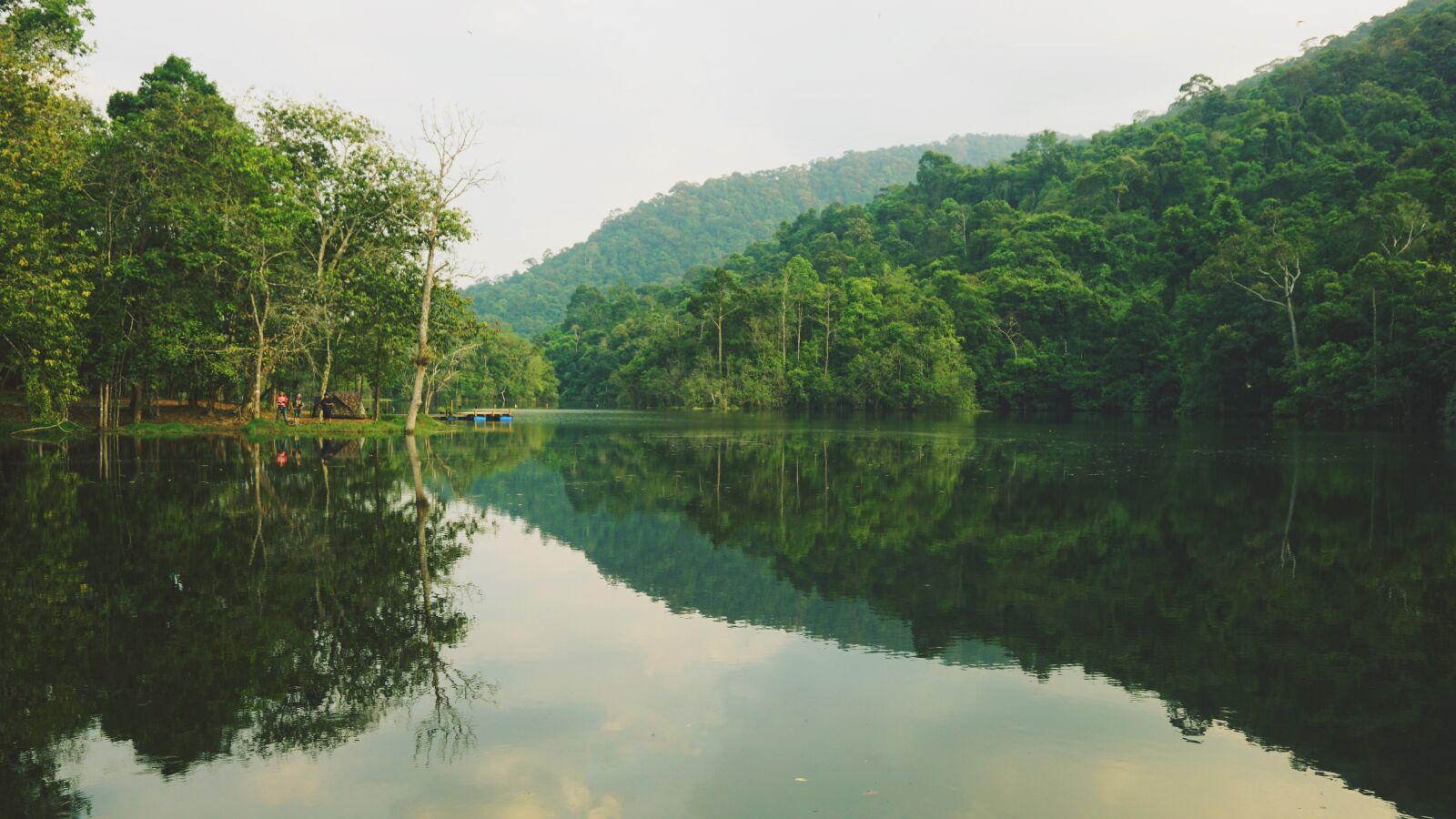 Sony E 16-50mm F3.5-5.6 PZ OSS sample photo. Water, pa, nature photography