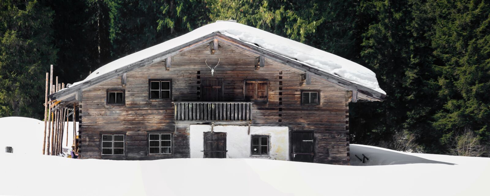 Canon EOS 70D sample photo. Winter, snow, hut photography