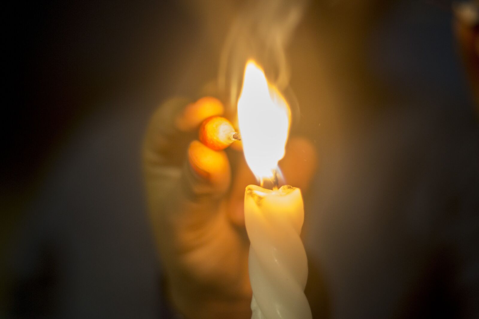 Canon EOS 70D + Canon EF 50mm F1.8 STM sample photo. Sailing, light, candles photography