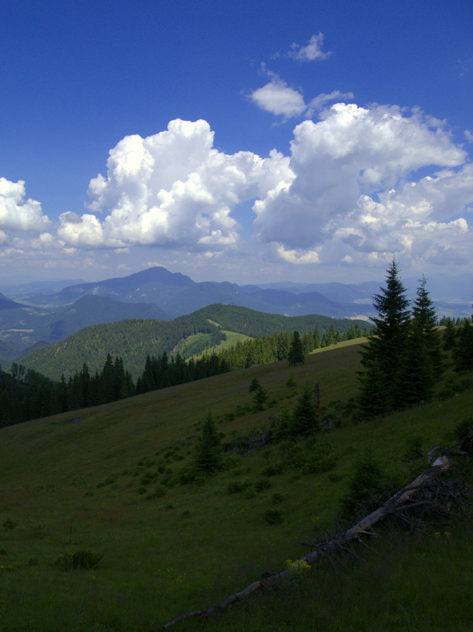 Panasonic Lumix DMC-G6 sample photo. Slovakia, country, mountains photography