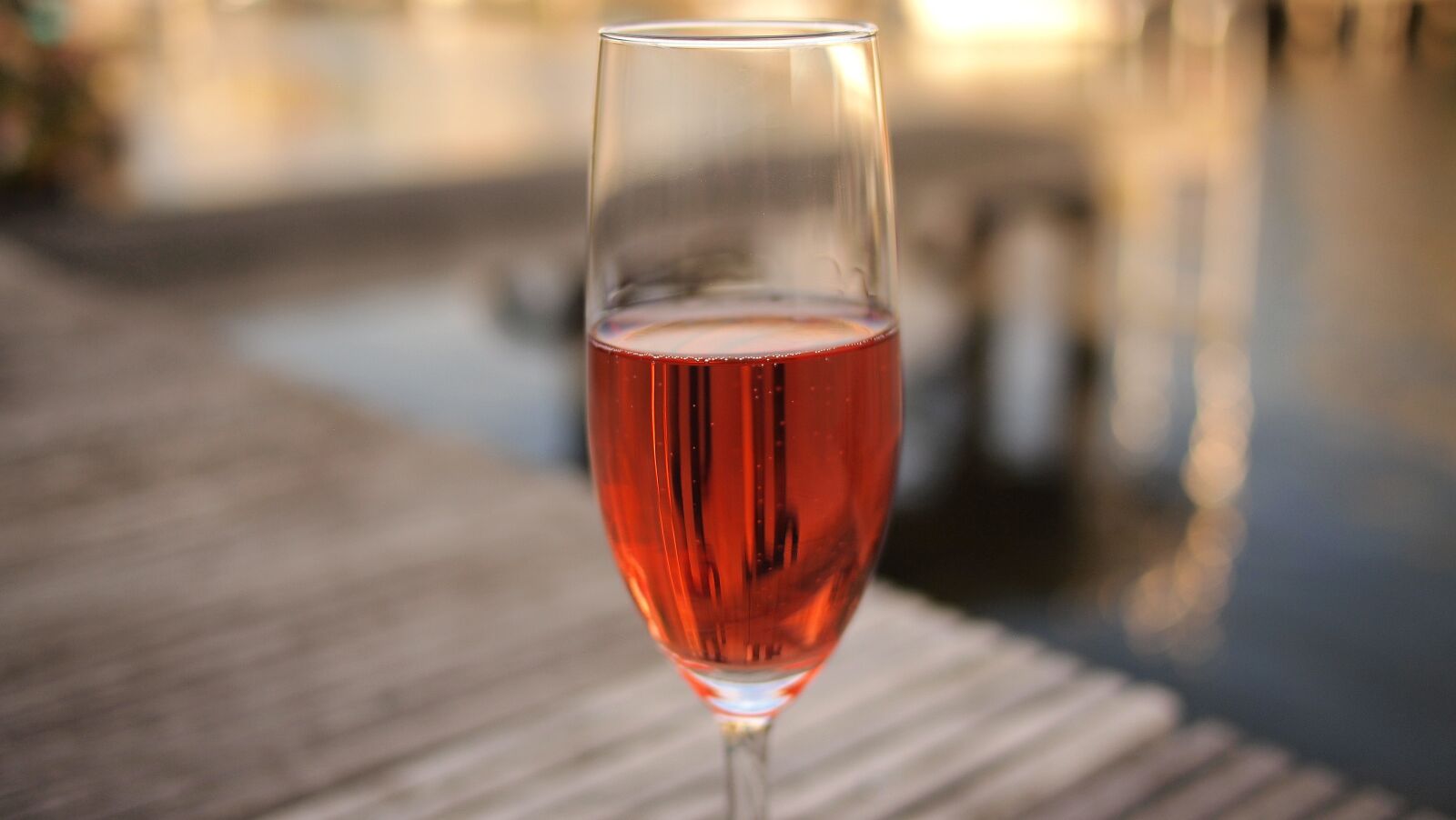 Olympus PEN E-PL1 sample photo. Wine, rose, garden photography