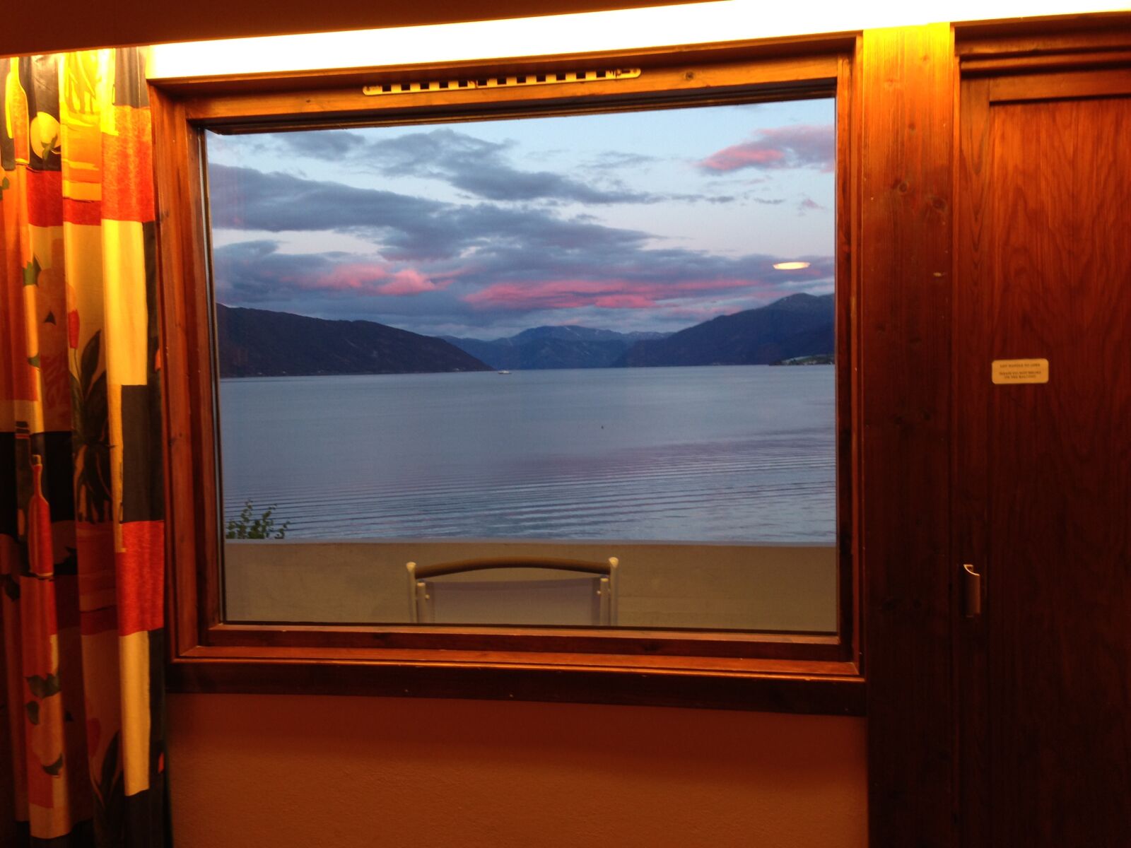 iPhone 5 back camera 4.12mm f/2.4 sample photo. Window, norway, sea photography