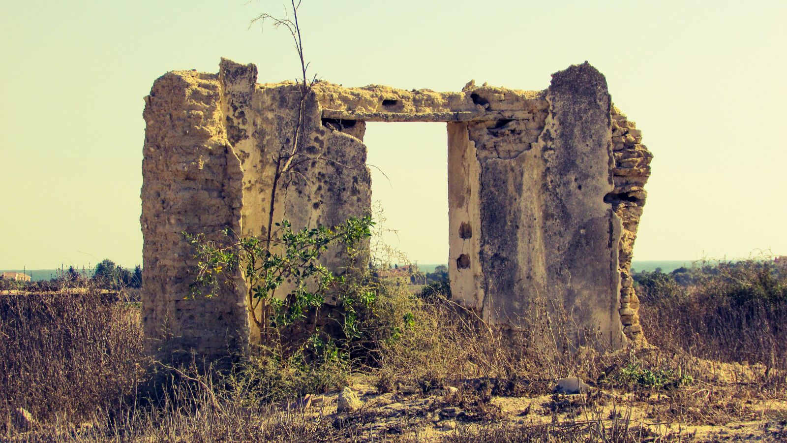 Canon PowerShot SX400 IS sample photo. House, remains, ruin photography