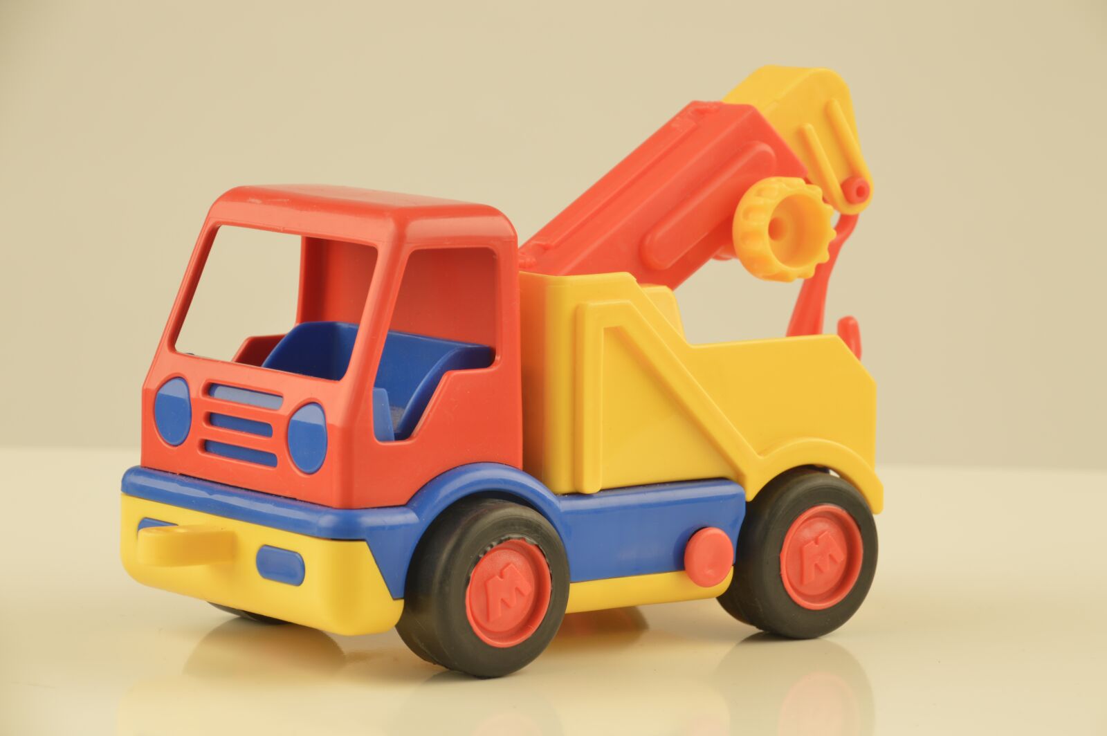 Nikon D3200 sample photo. Toys, toy car, vehicle photography