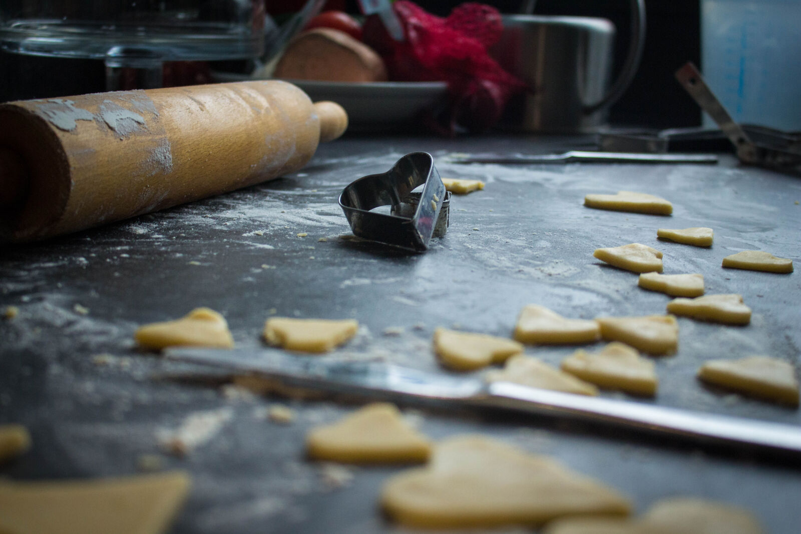 Canon EOS 700D (EOS Rebel T5i / EOS Kiss X7i) sample photo. Bakery, cookie, dough, flour photography