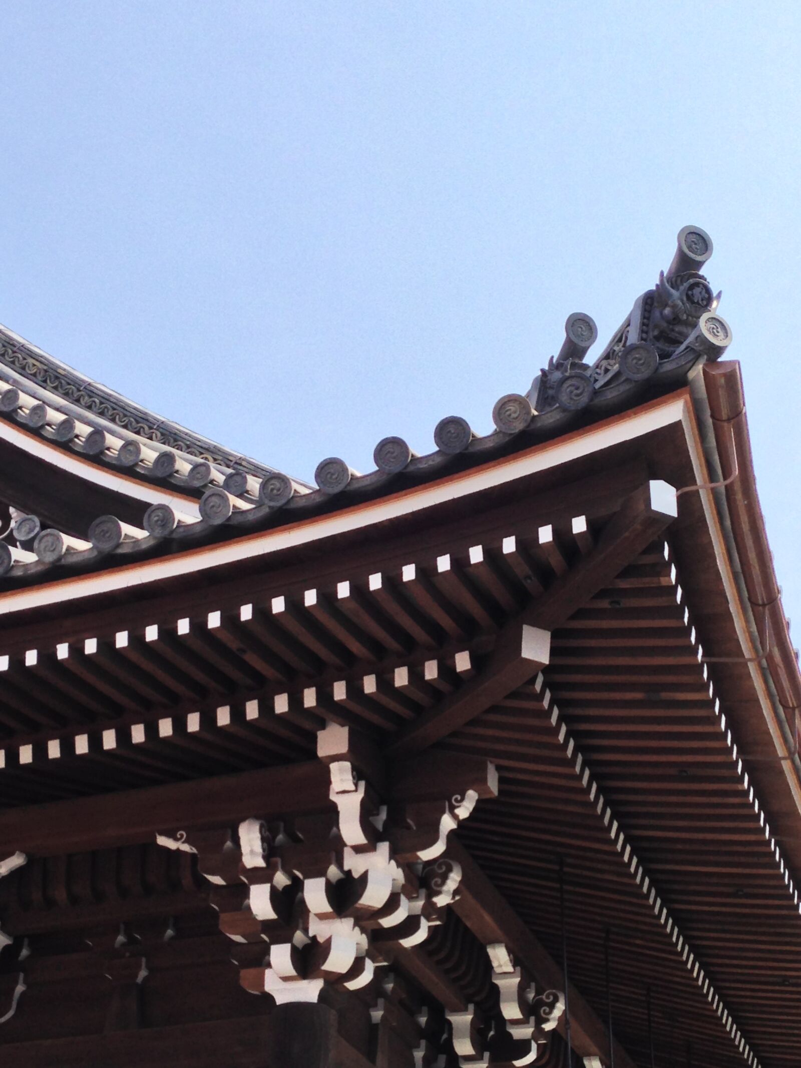 Apple iPhone 5 sample photo. Japan, architecture, building photography