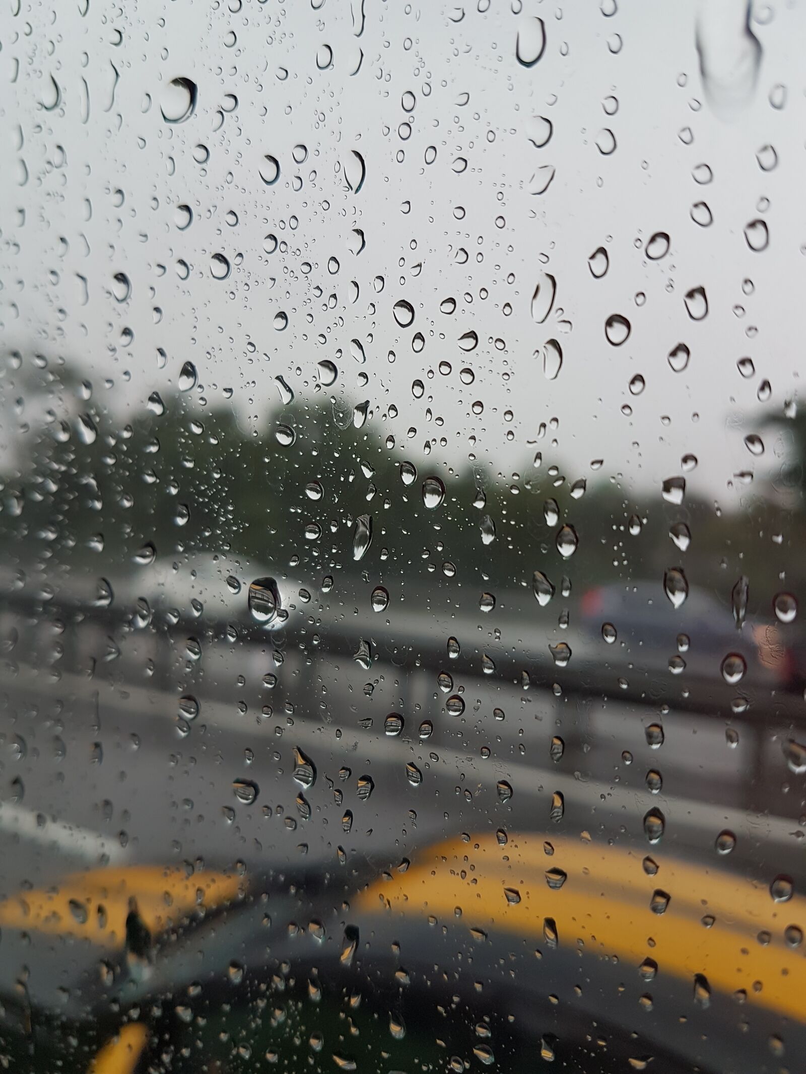 Samsung Galaxy S7 sample photo. Raining, road, car photography