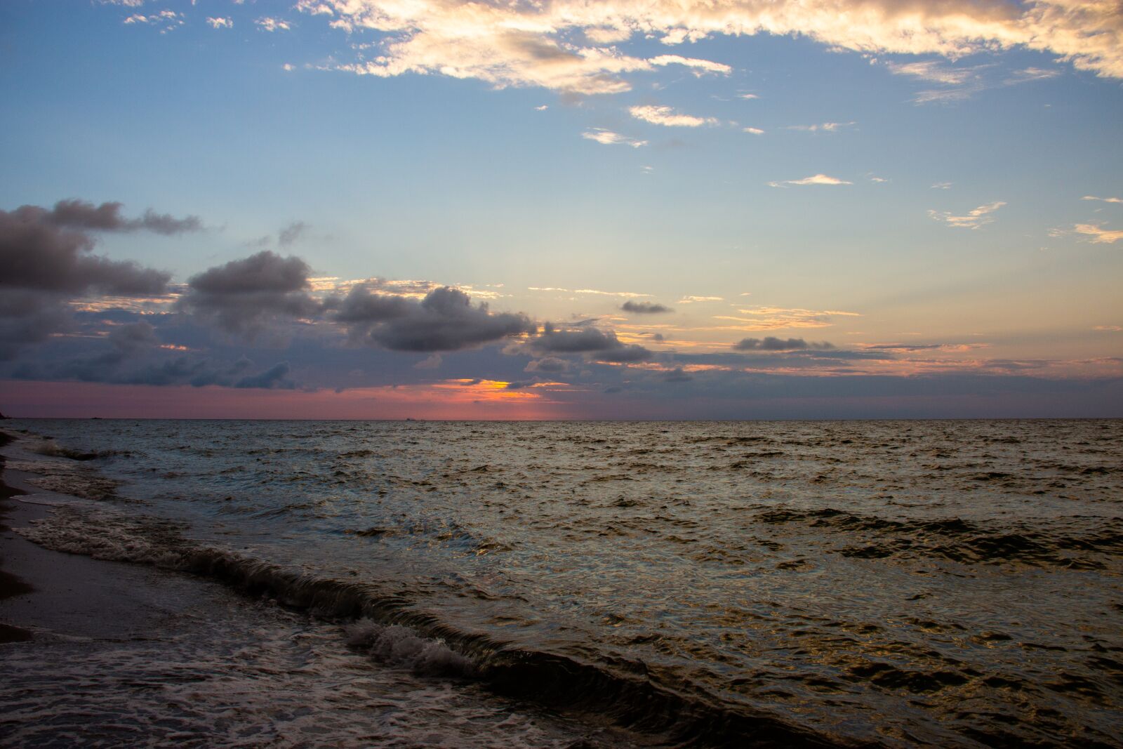 Canon EOS 600D (Rebel EOS T3i / EOS Kiss X5) sample photo. Sea, beach, summer photography