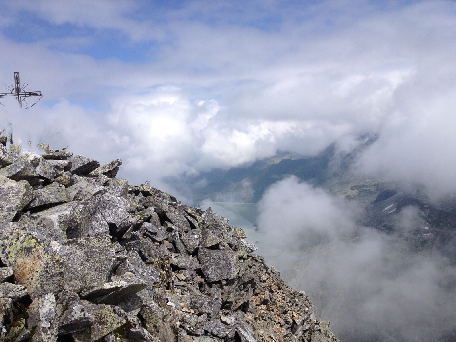 Apple iPhone 4S sample photo. Mountains, summit, summit cross photography