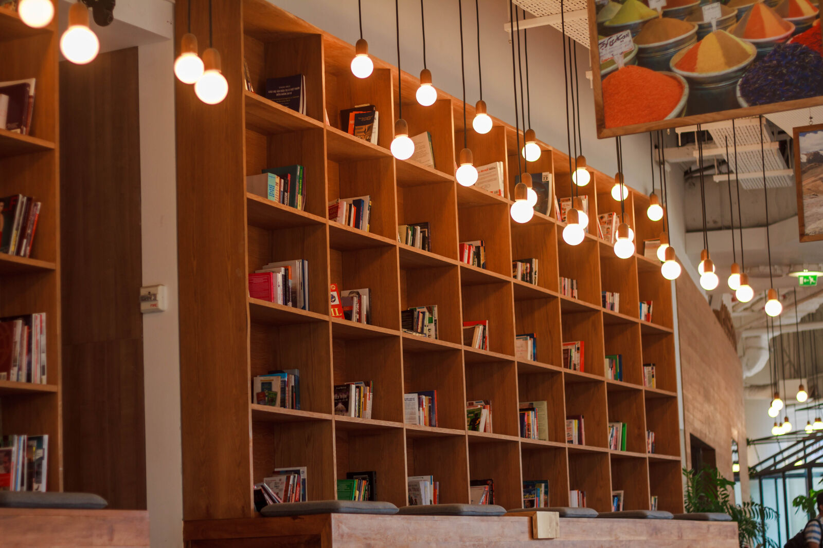 Canon EOS 7D + Canon EF 50mm F1.8 II sample photo. Architecture, book, shelves, books photography