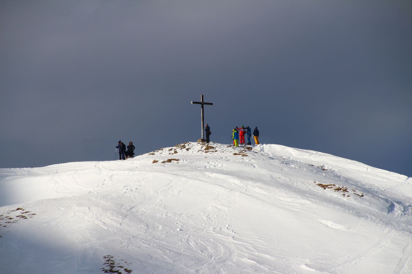 Canon EOS 700D (EOS Rebel T5i / EOS Kiss X7i) sample photo. Summit, summit cross, snow photography