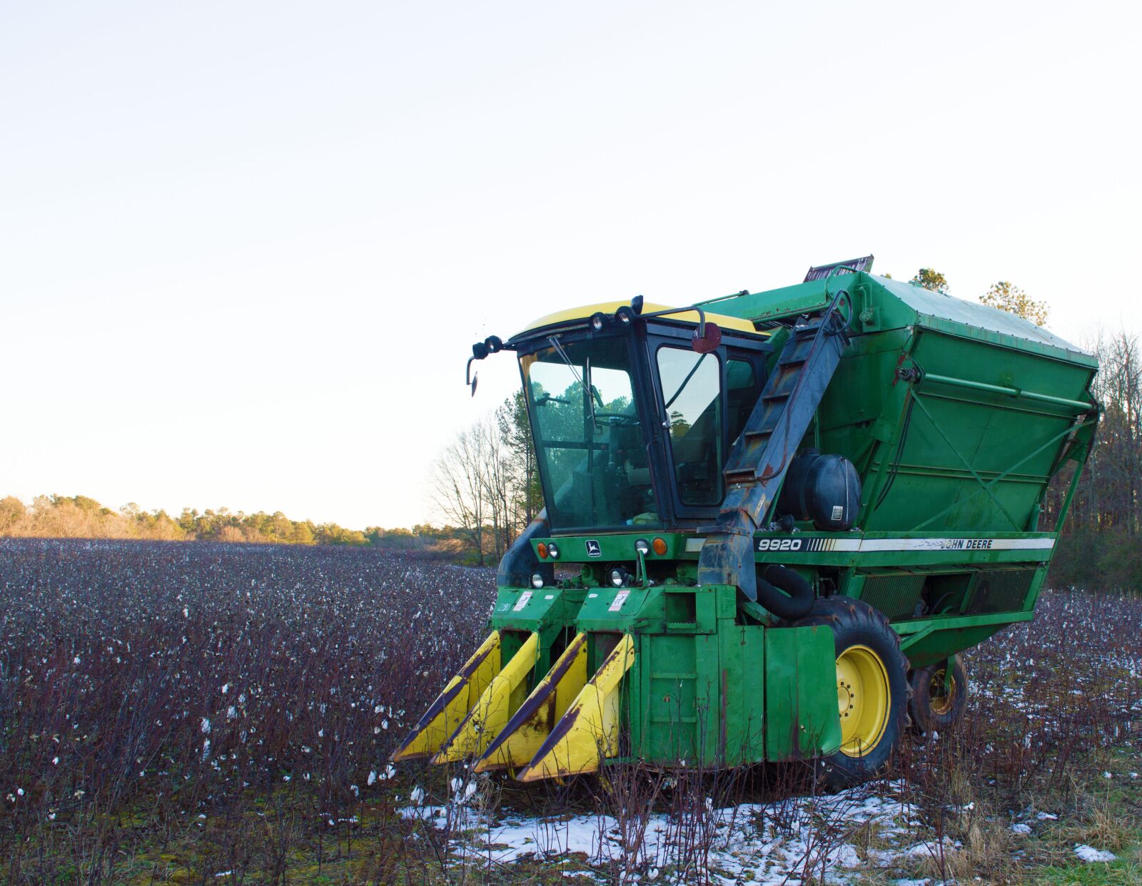 Nikon D3200 sample photo. Machine, machinery, tractor photography