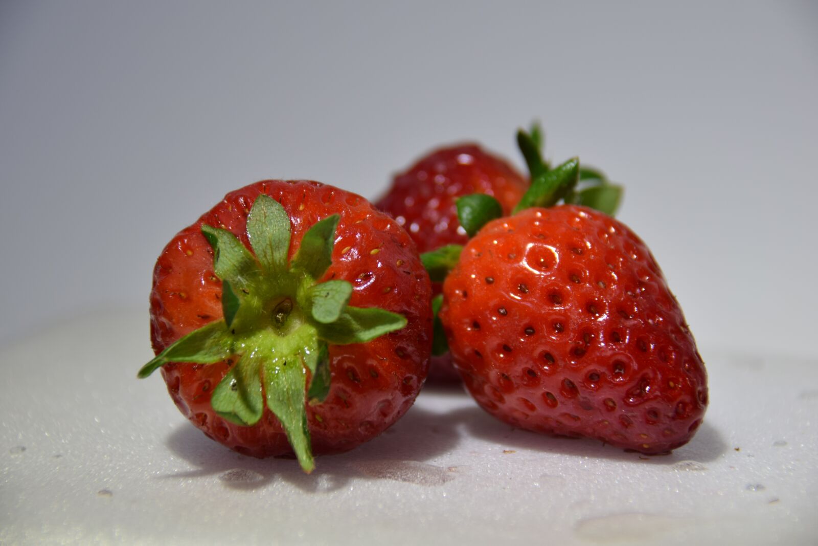 Nikon D5300 sample photo. Strawberry, fruit, vitamins photography