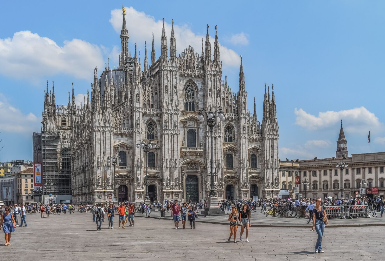 Nikon D3300 sample photo. Italy, milano, duomo square photography