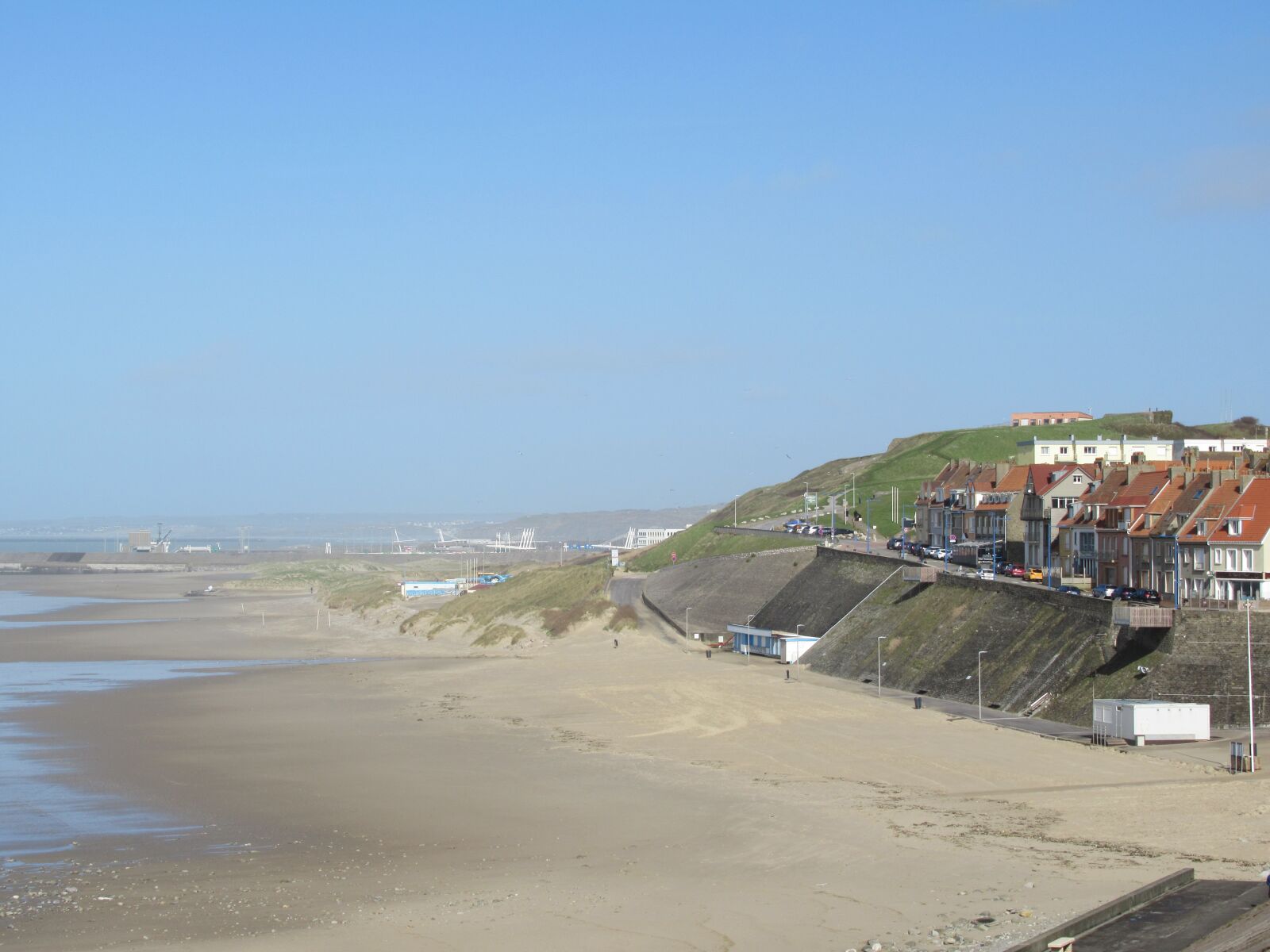 Canon PowerShot SX620 HS sample photo. Beach, dam, sea photography
