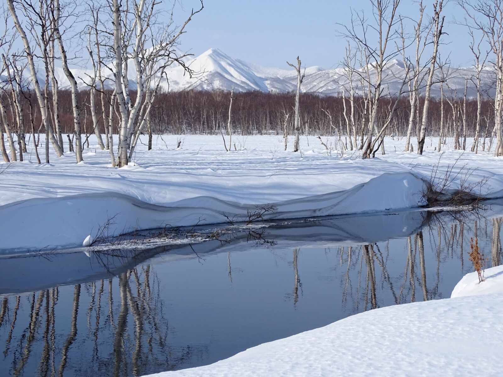 Sony DSC-HX400 sample photo. Winter, river, mountains photography