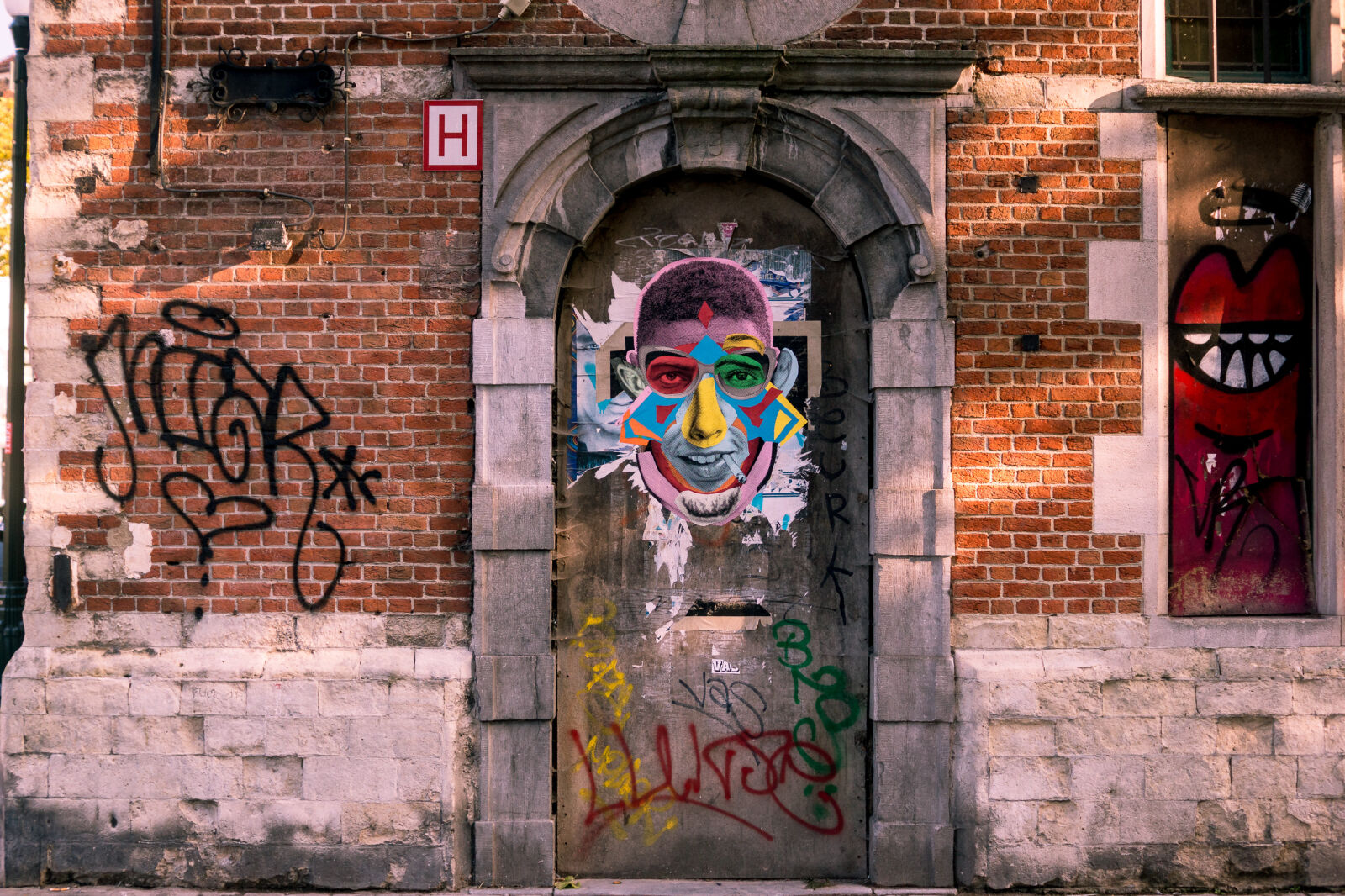 Sony DT 35mm F1.8 SAM sample photo. Brussels, graffiti, urban, urban photography