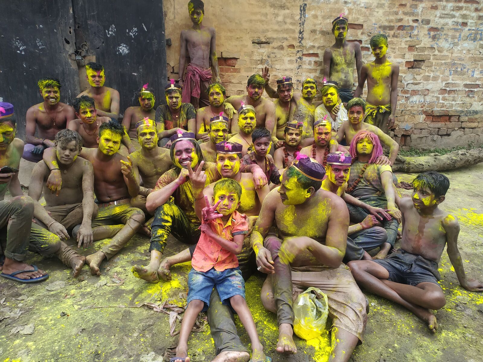 Xiaomi Redmi Note 6 Pro sample photo. Holi, festival, colors photography