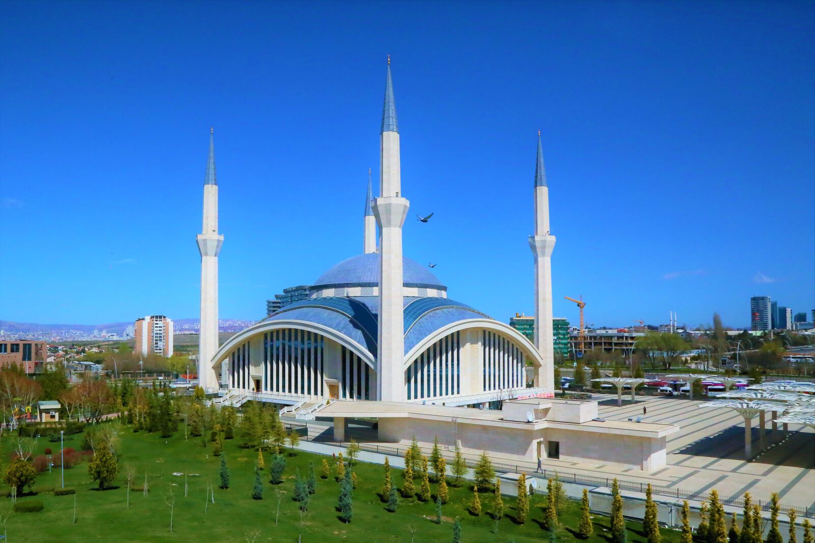 Canon EF 24-105mm F4L IS USM sample photo. Cami, minaret, dome photography