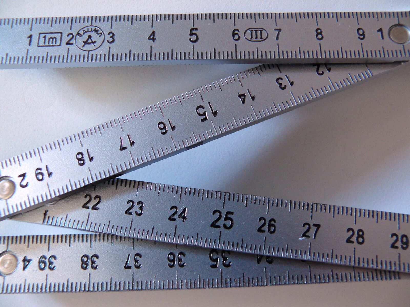 Leica V-LUX 1 sample photo. Bers scale, measure, unit photography