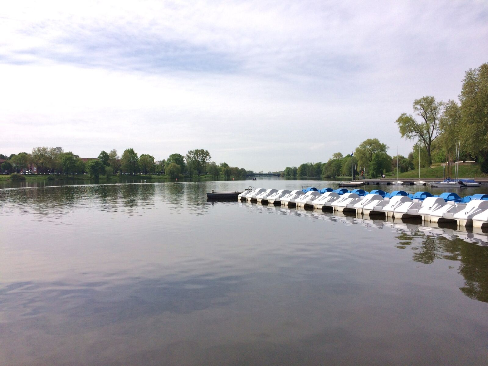 iPhone 5s back camera 4.15mm f/2.2 sample photo. Lake, aasee, pedal boats photography
