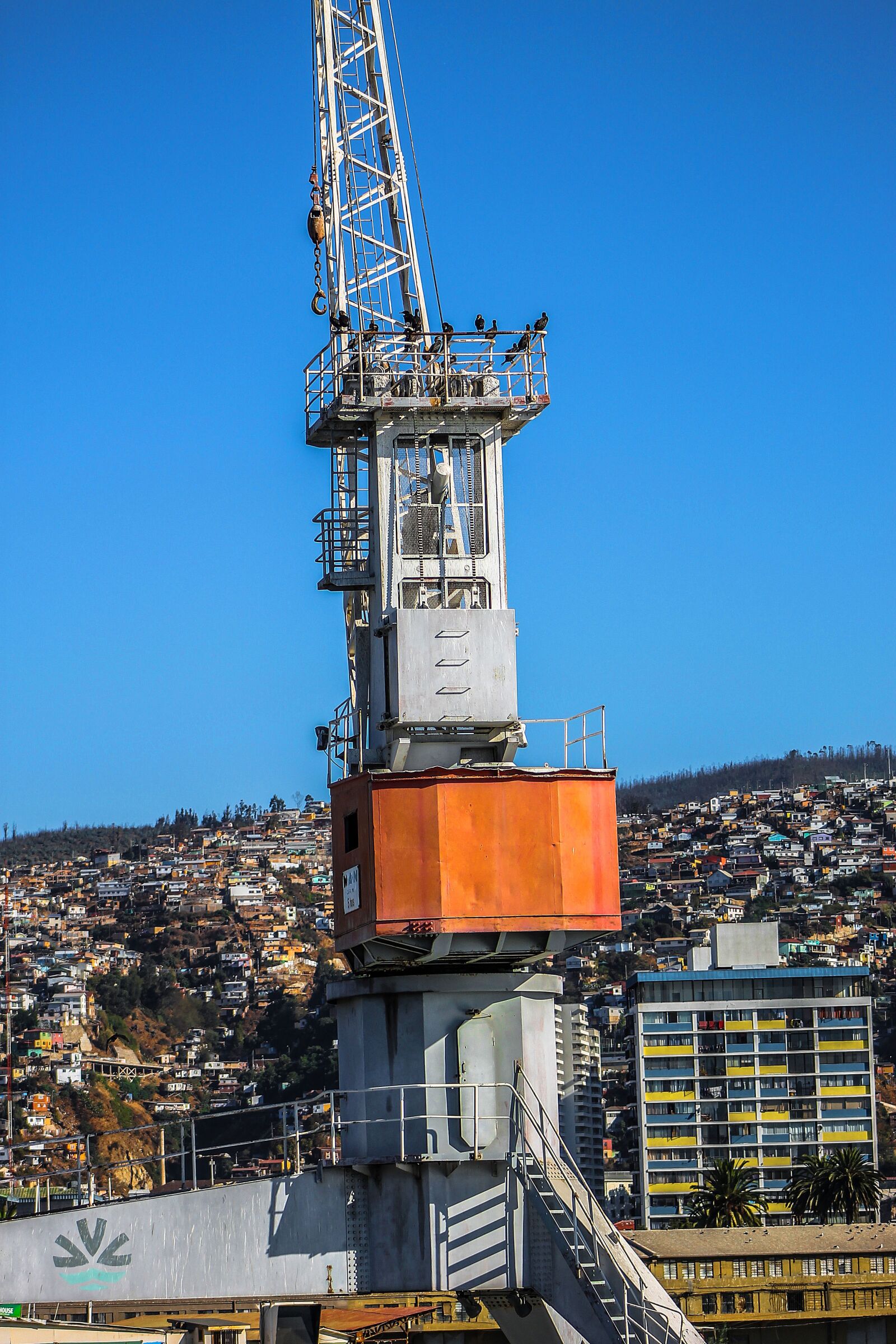 Canon EF 75-300mm f/4-5.6 sample photo. Baron dock, valparaiso, chile photography