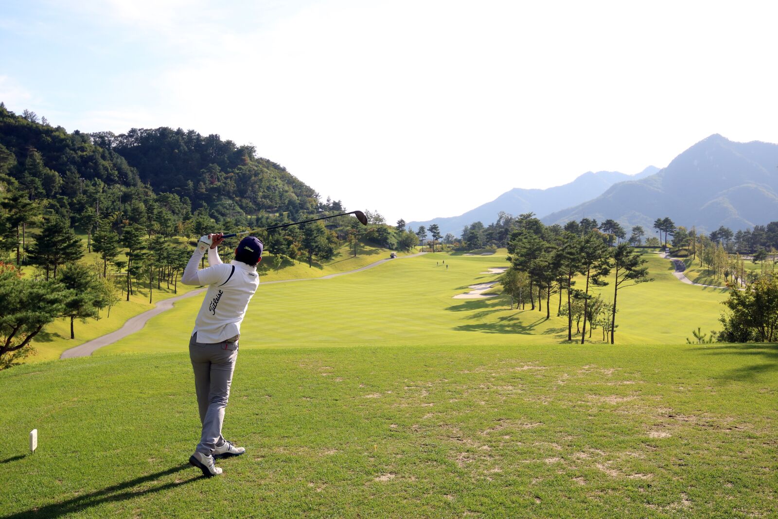 Canon EOS 750D (EOS Rebel T6i / EOS Kiss X8i) sample photo. Golf, green, field photography