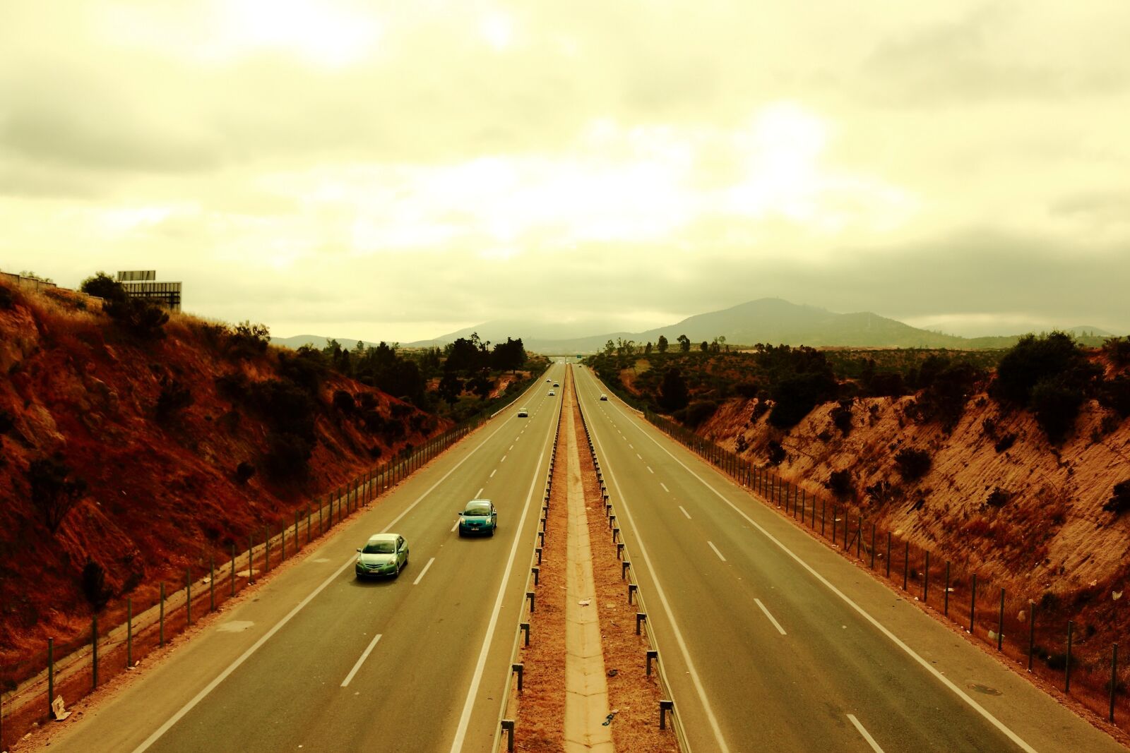 Canon EOS 700D (EOS Rebel T5i / EOS Kiss X7i) sample photo. Route, road, panoramic photography