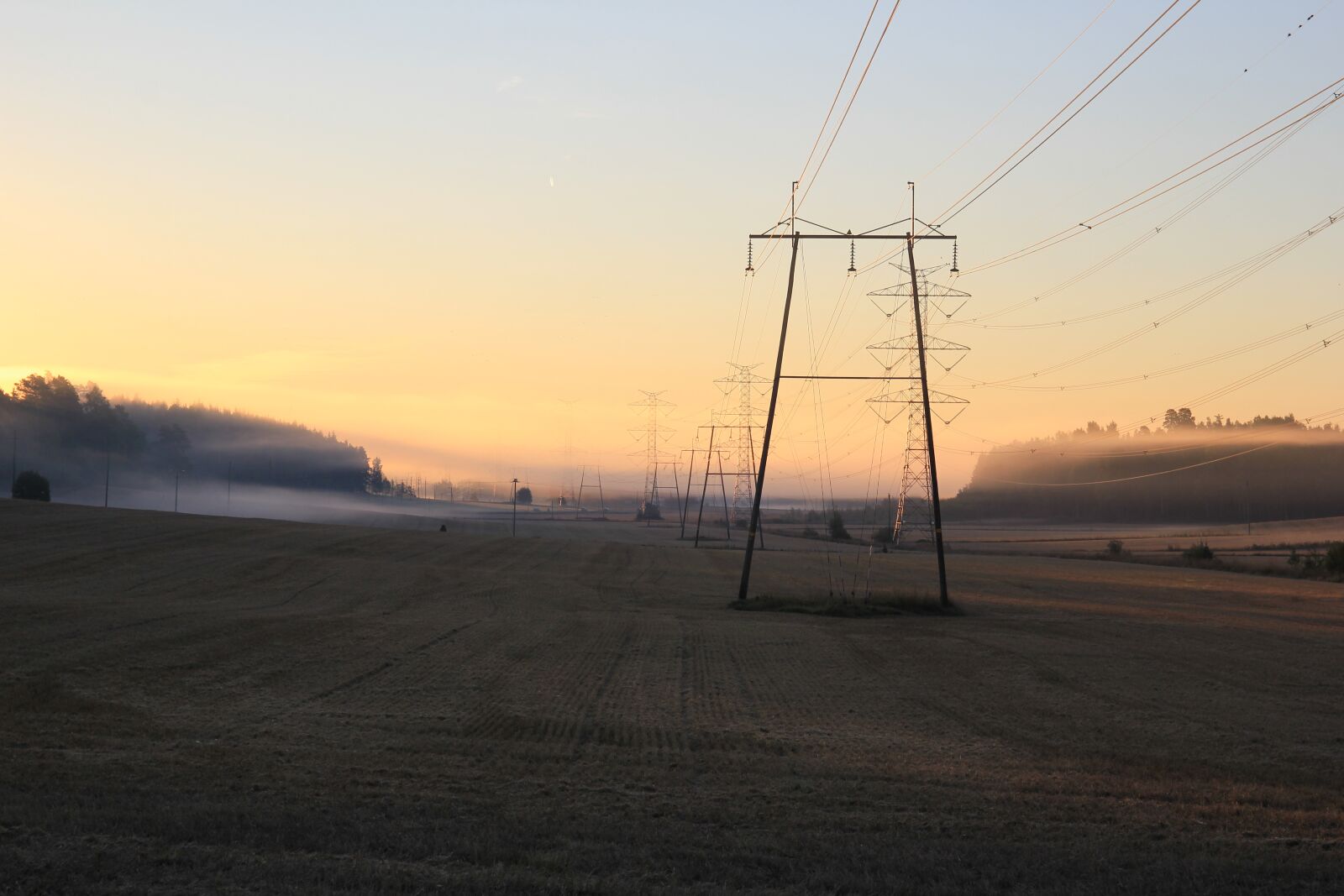 Canon EOS 60D sample photo. Energy, electricity, field photography
